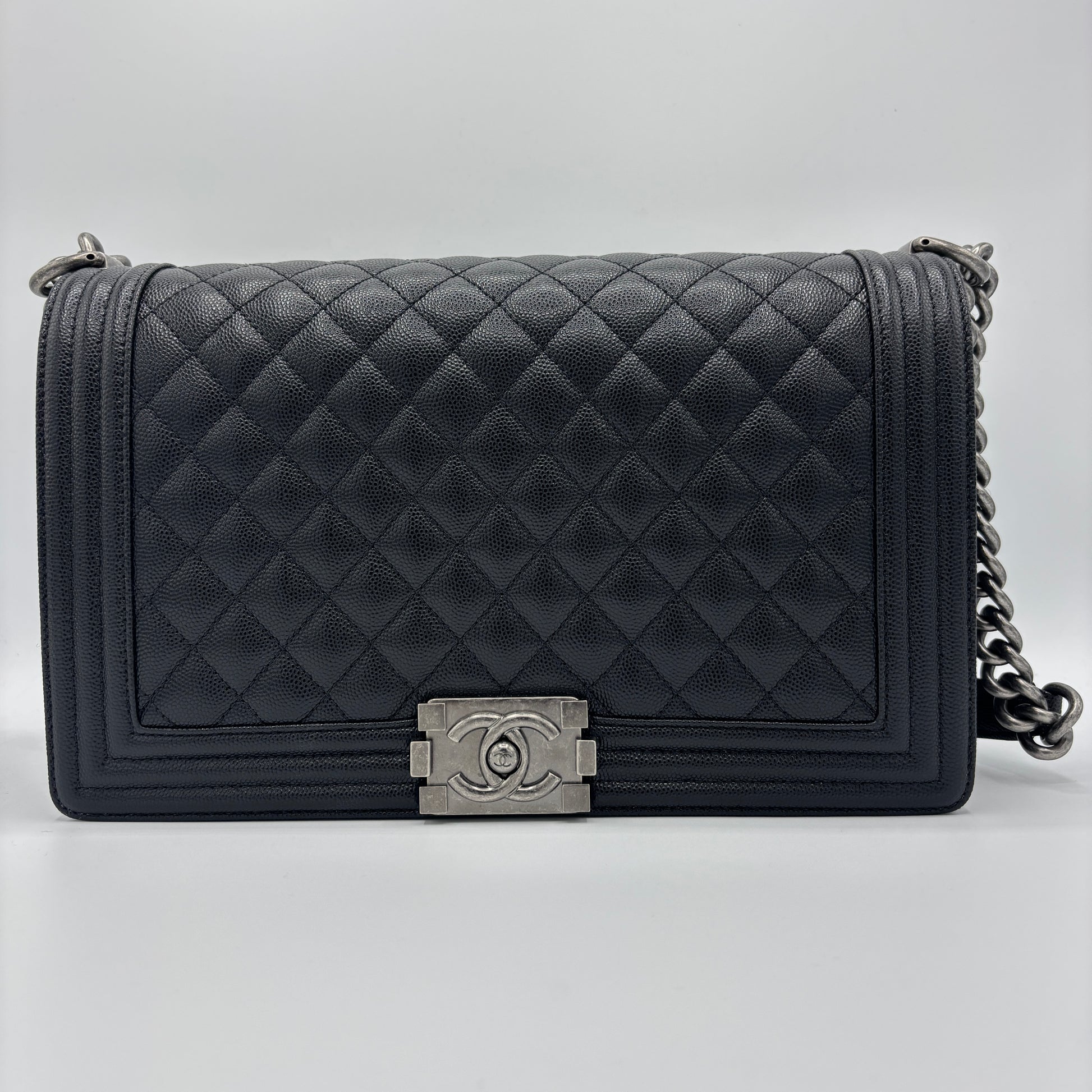 Boy Flap Bag Quilted Caviar Medium Black