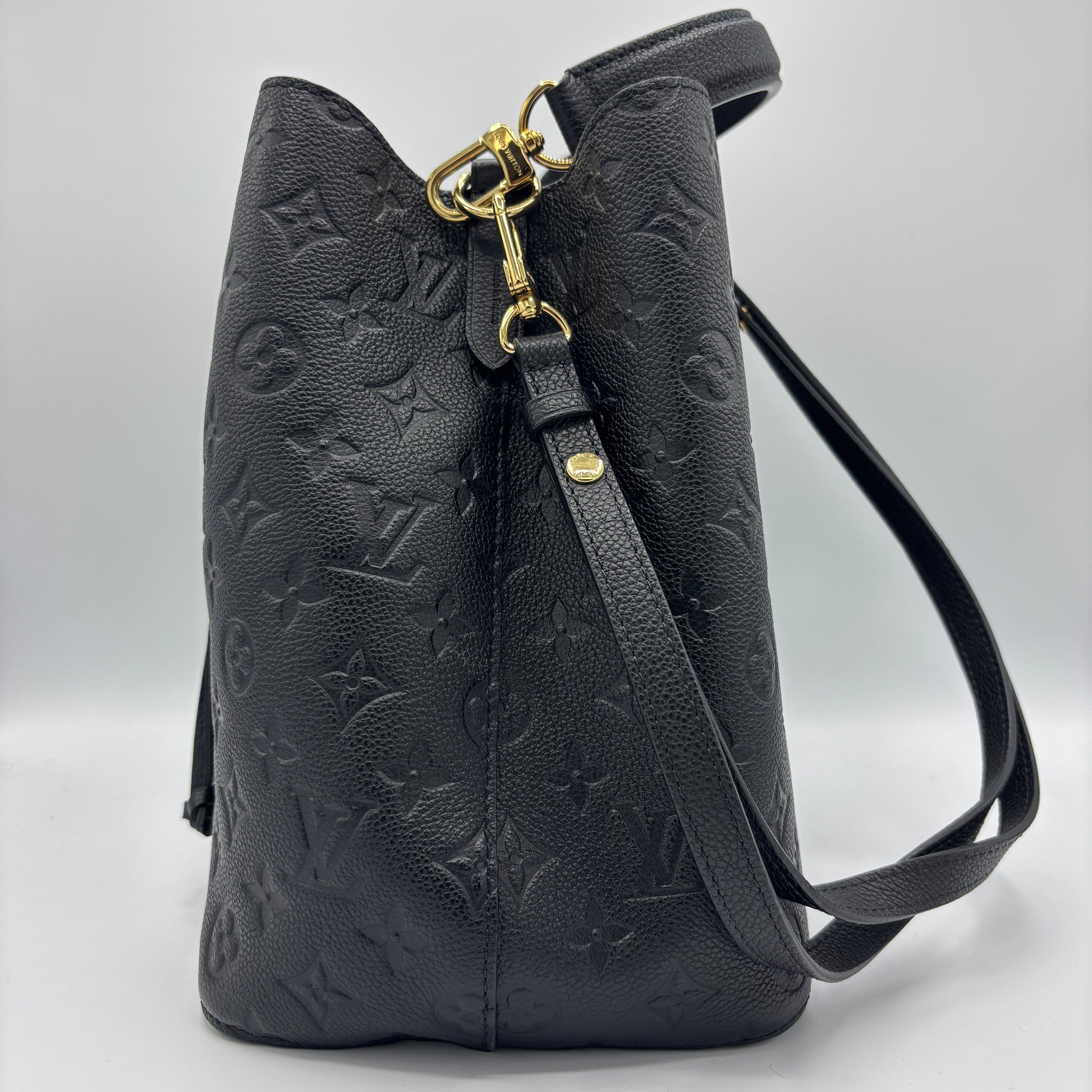 NeoNoe Handbag Monogram Empreinte Leather MM