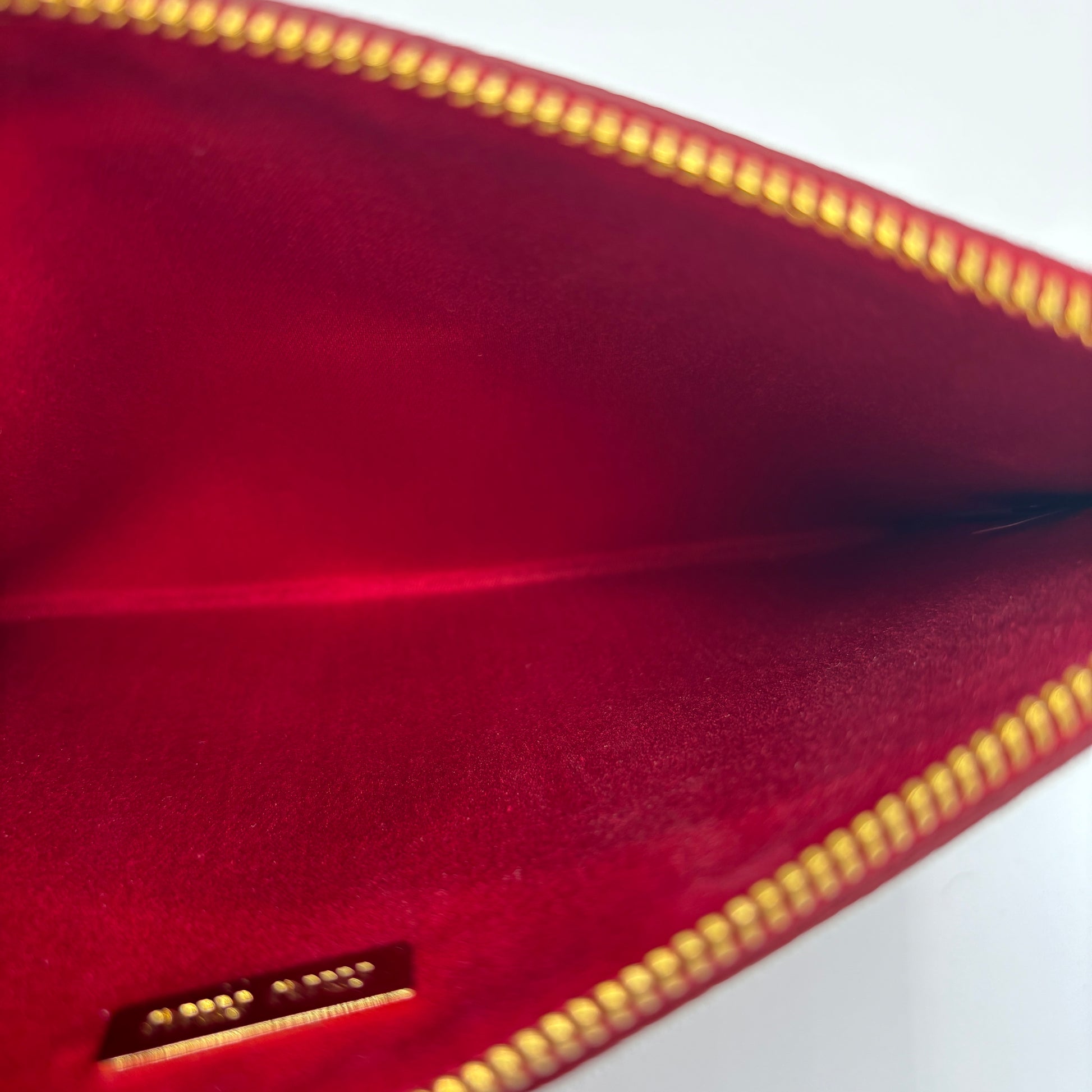 Valentine Collection Clutch Set