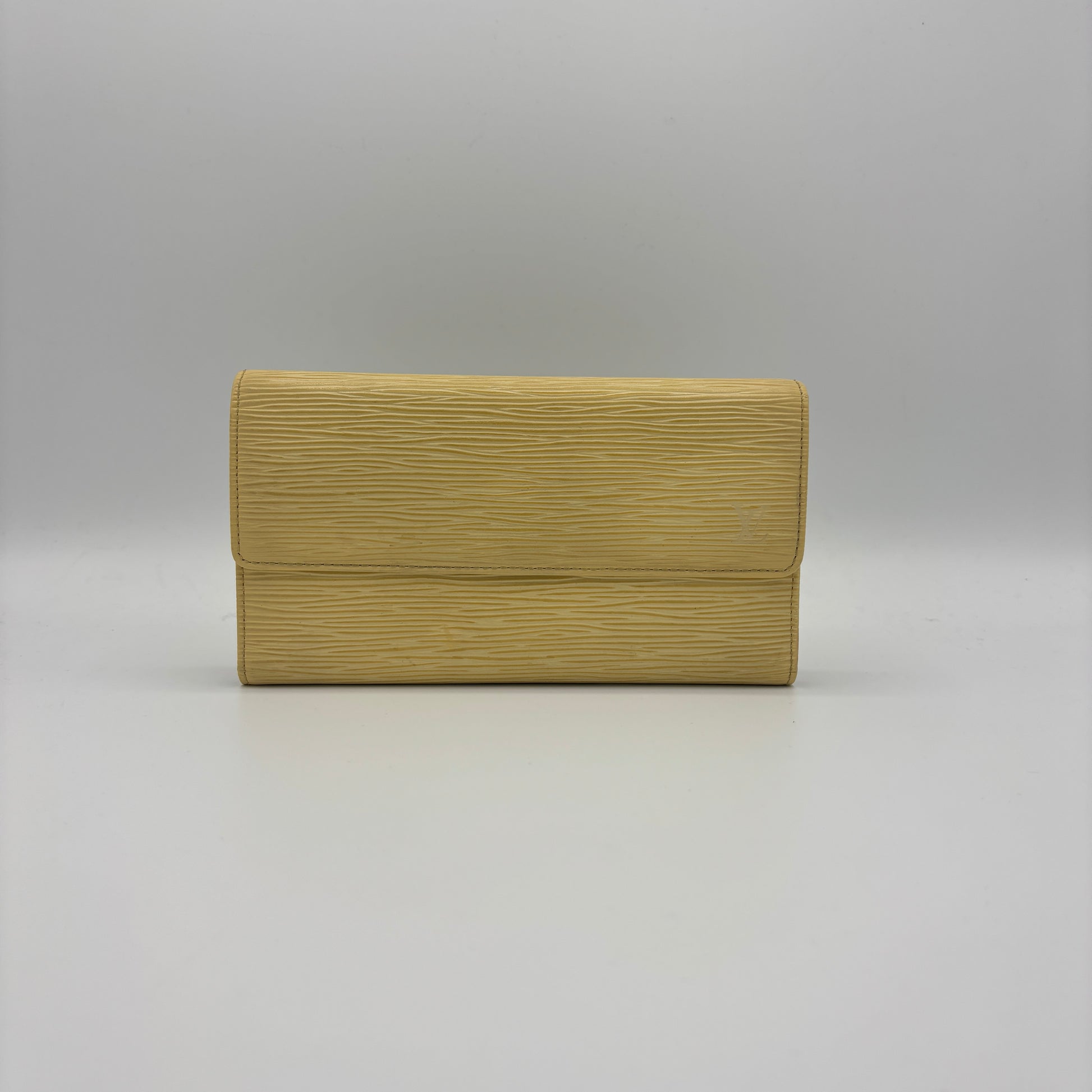 Porte Tresor International Wallet Epi Leather