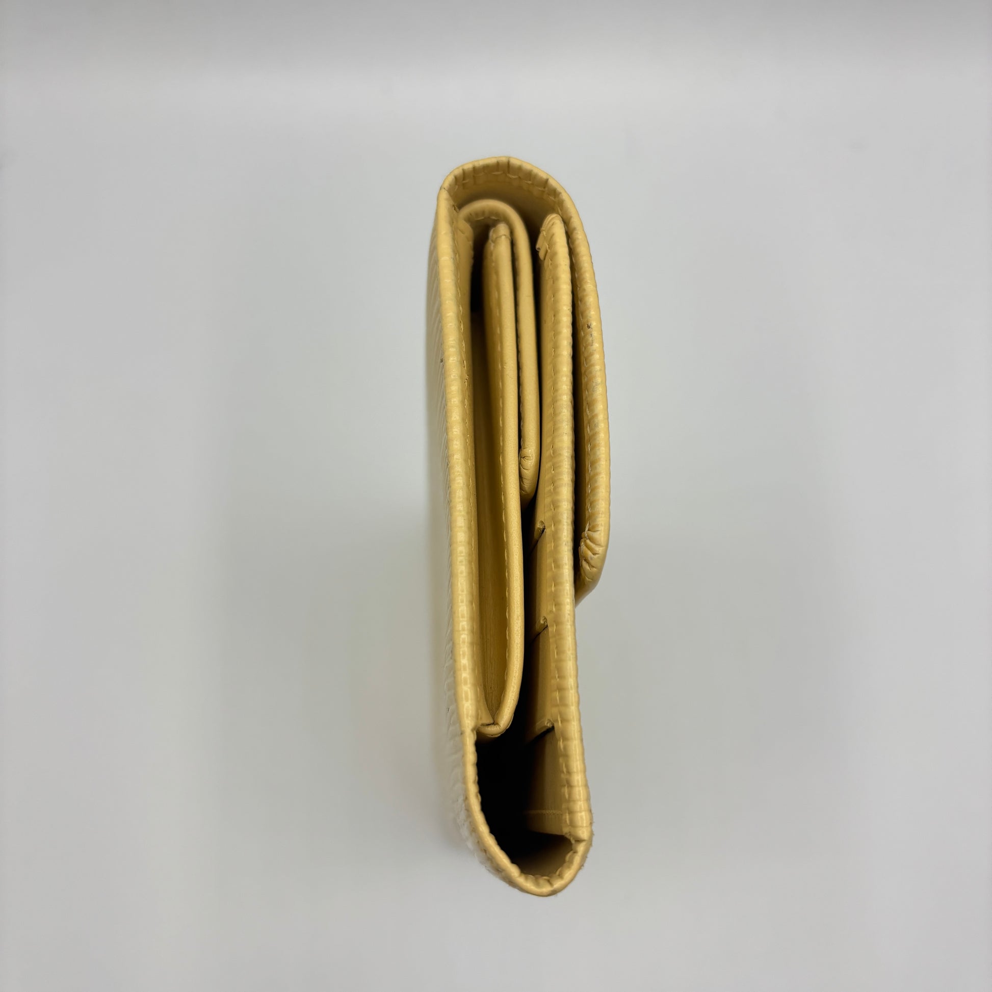 Porte Tresor International Wallet Epi Leather