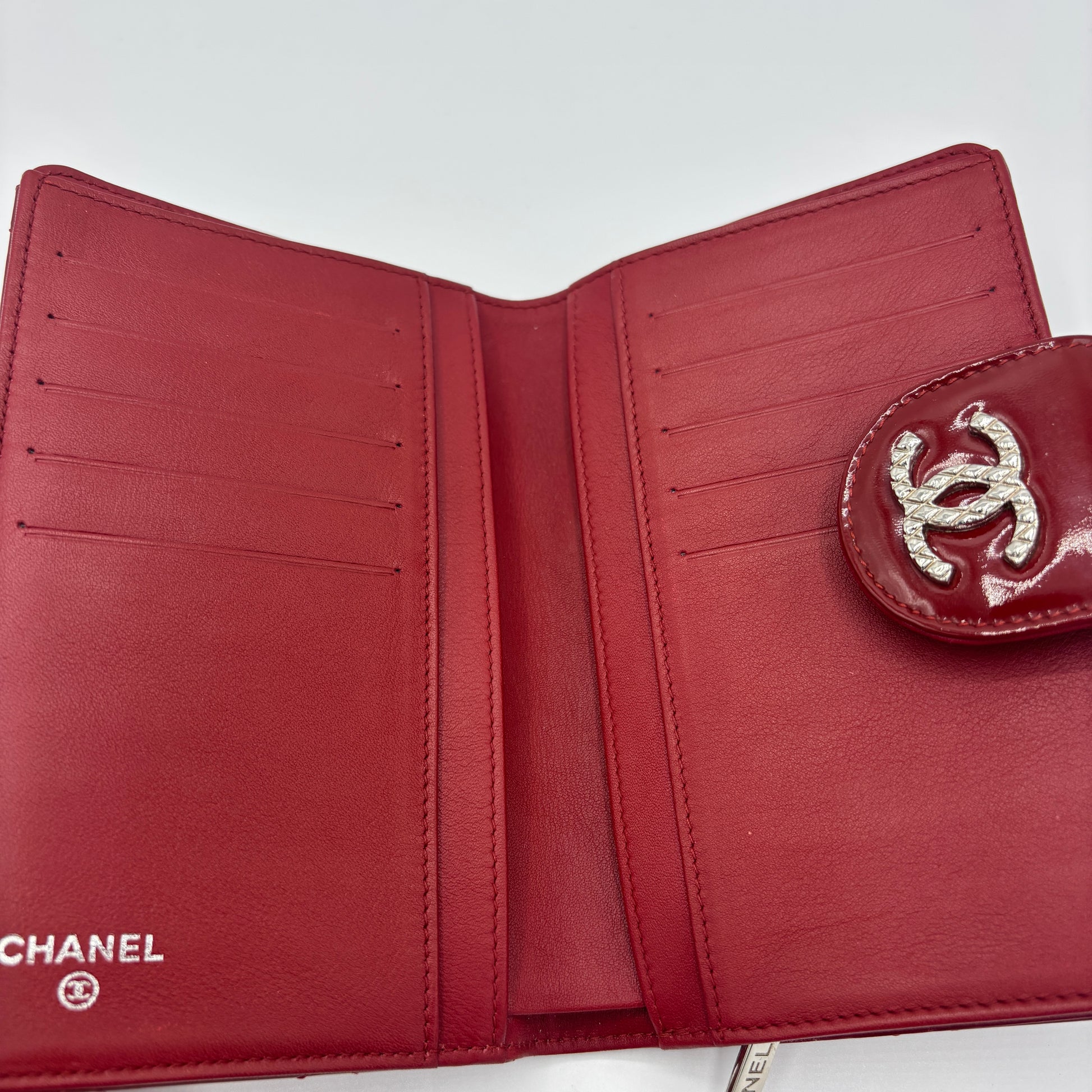 Patent Wallet Red