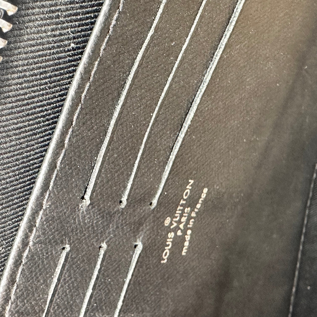 Louis Vuitton Pochette Voyage Damier Graphite GM Black