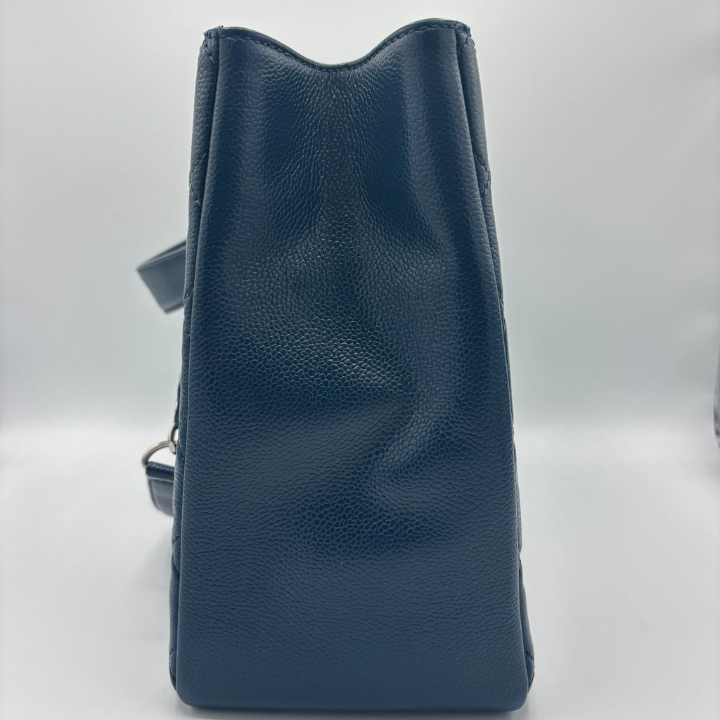 Grand Shopping Tote Quilted Caviar