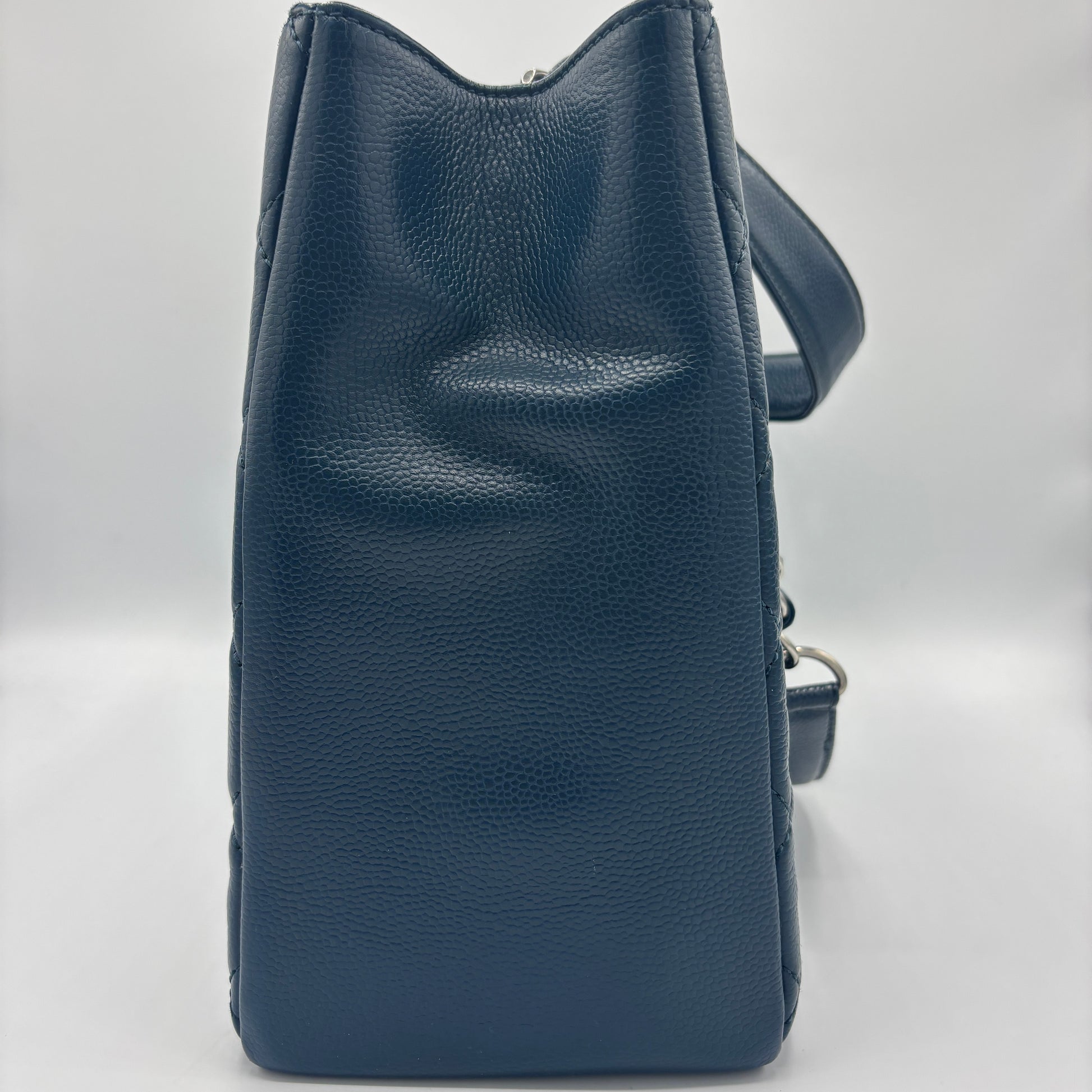 Grand Shopping Tote Quilted Caviar