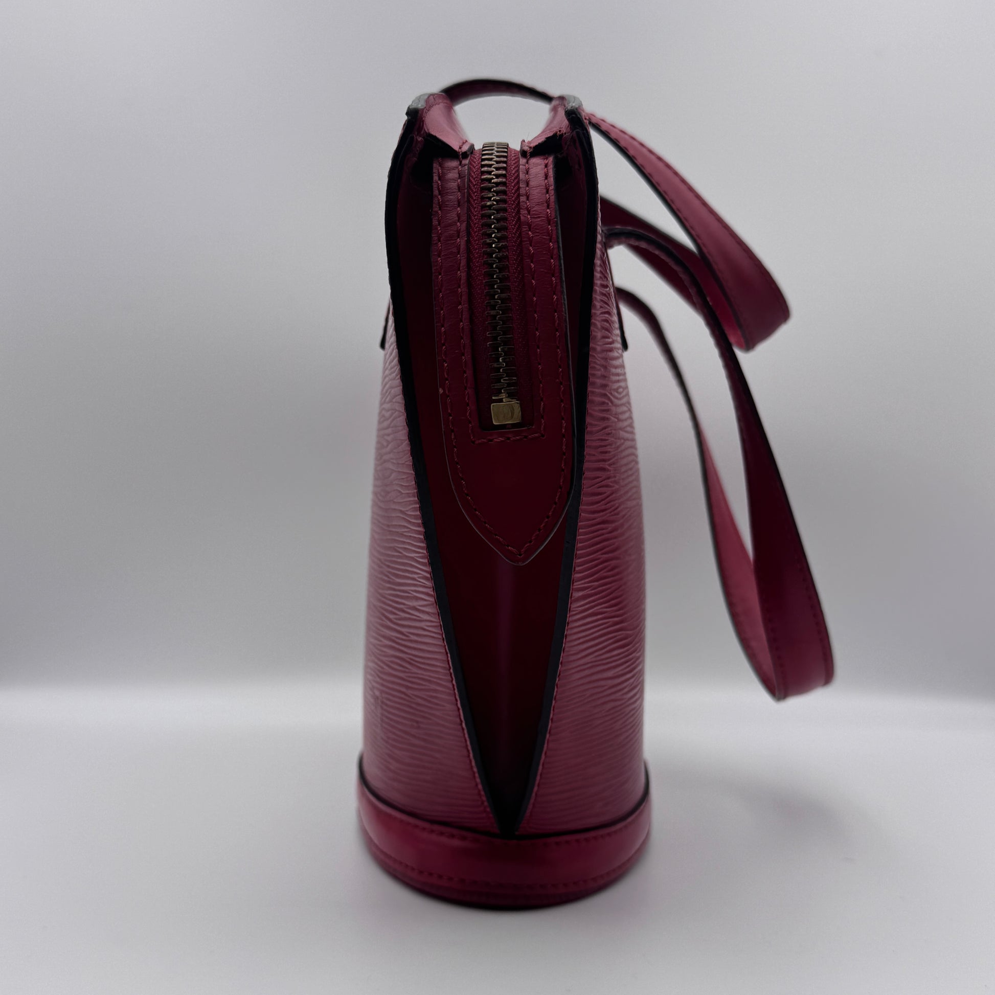 Epi Leather Saint Jacques PM NJ