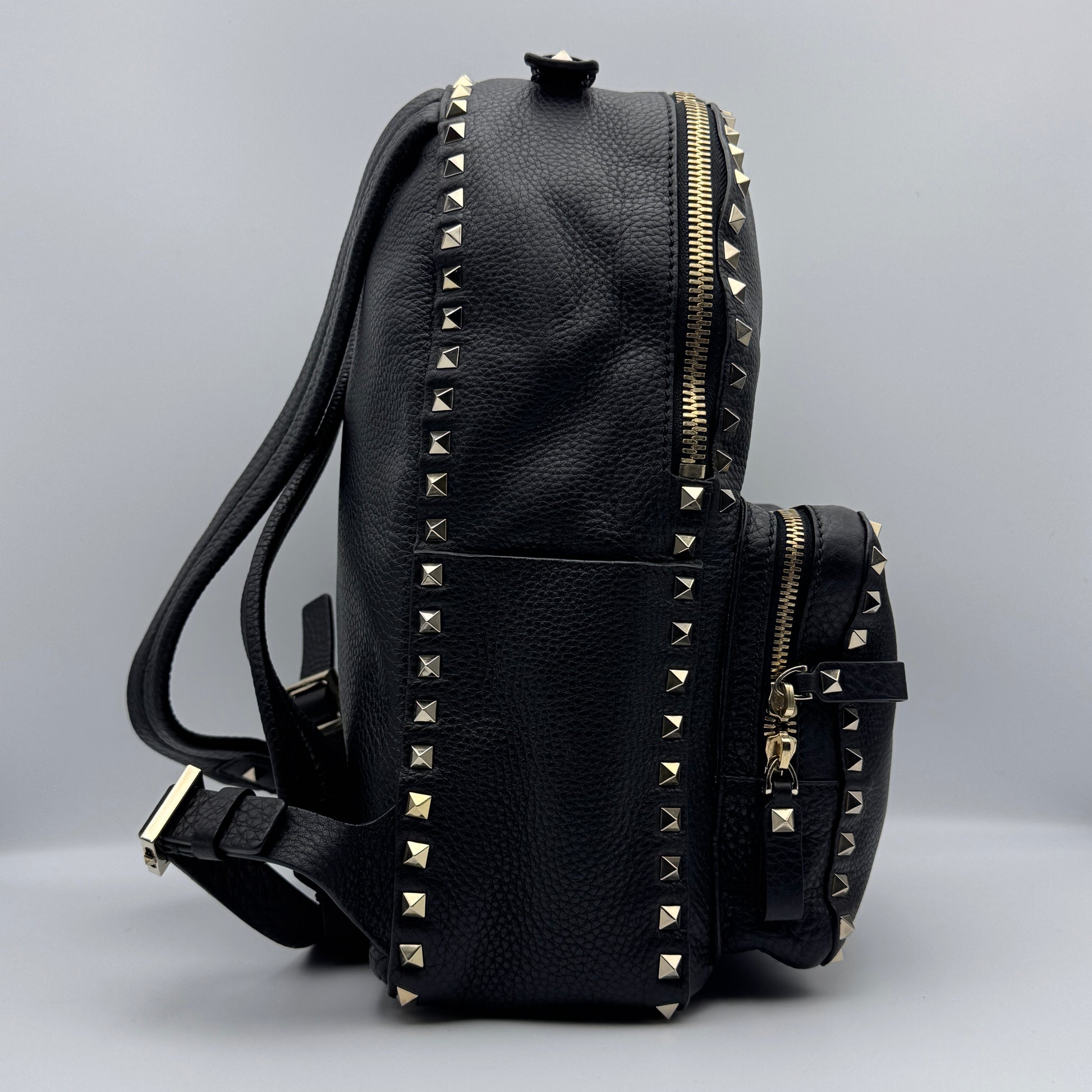 Grained Calfskin Medium Rockstud Backpack Black NJ