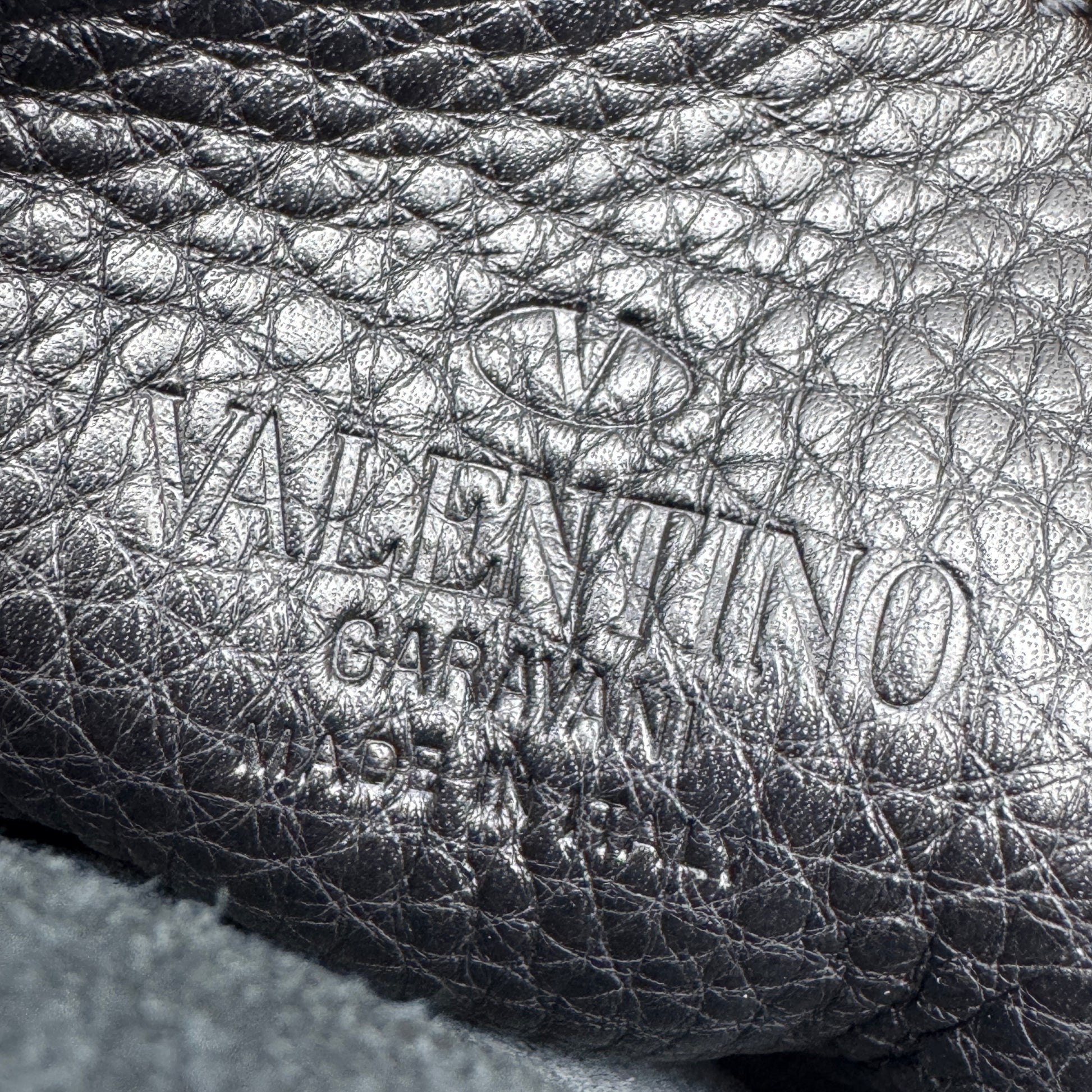 Grained Calfskin Medium Rockstud Backpack Black NJ