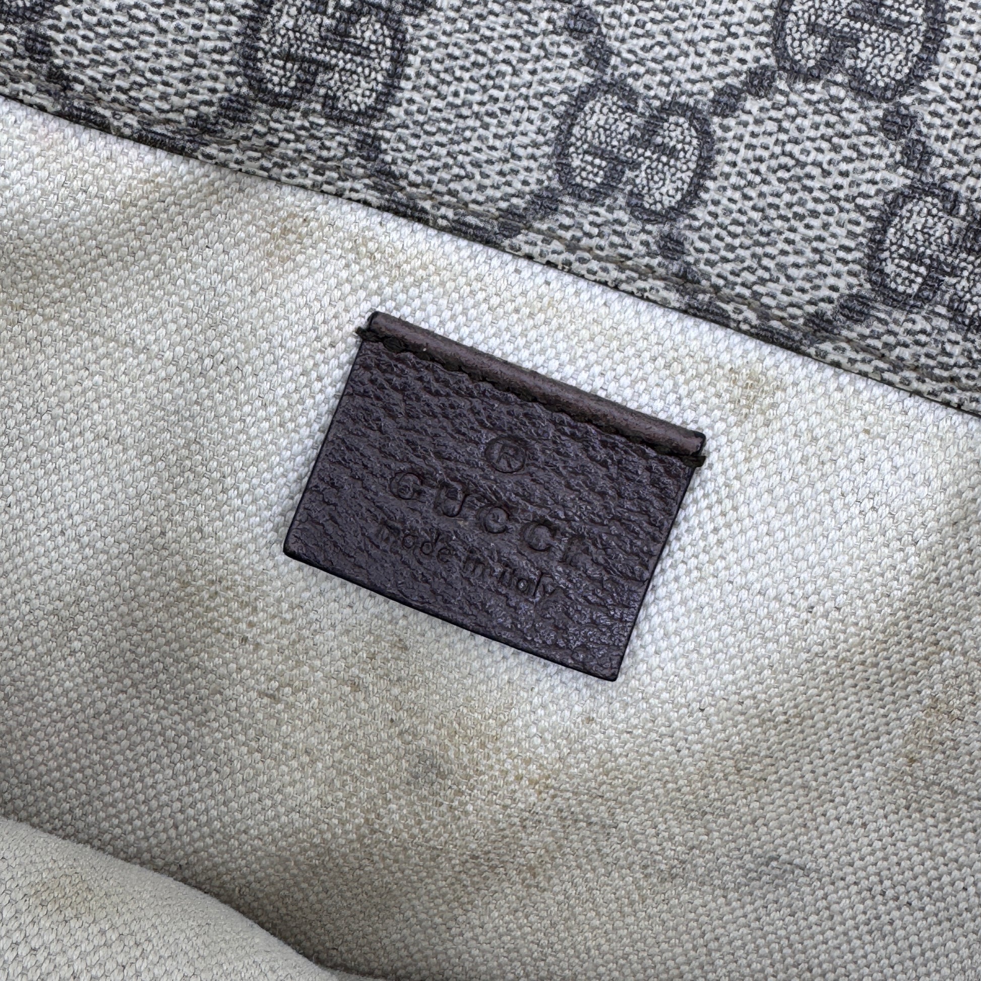 GG Supreme Neo Vintage Messenger Bag NJ