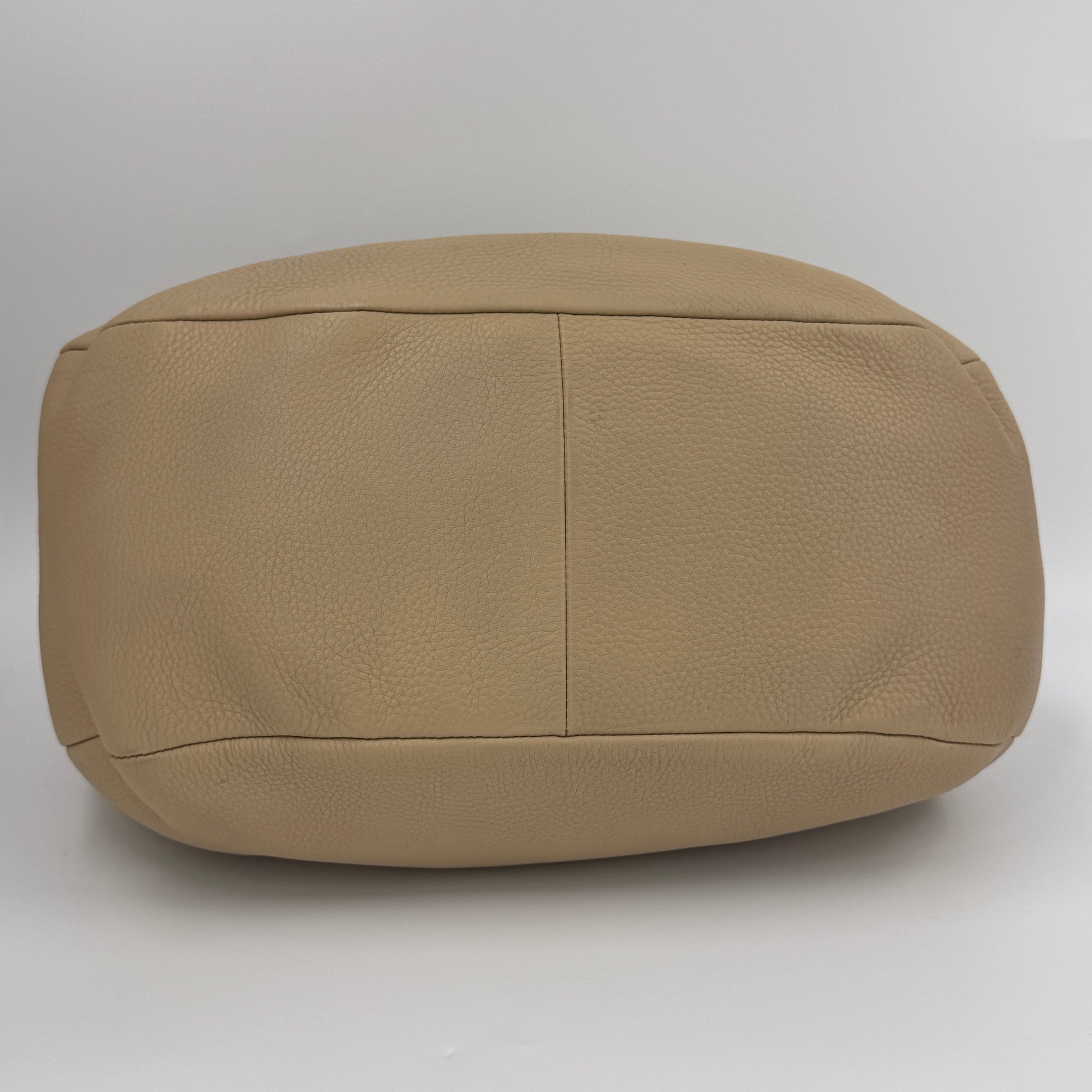 Vitello Daino Leather Hobo NJ