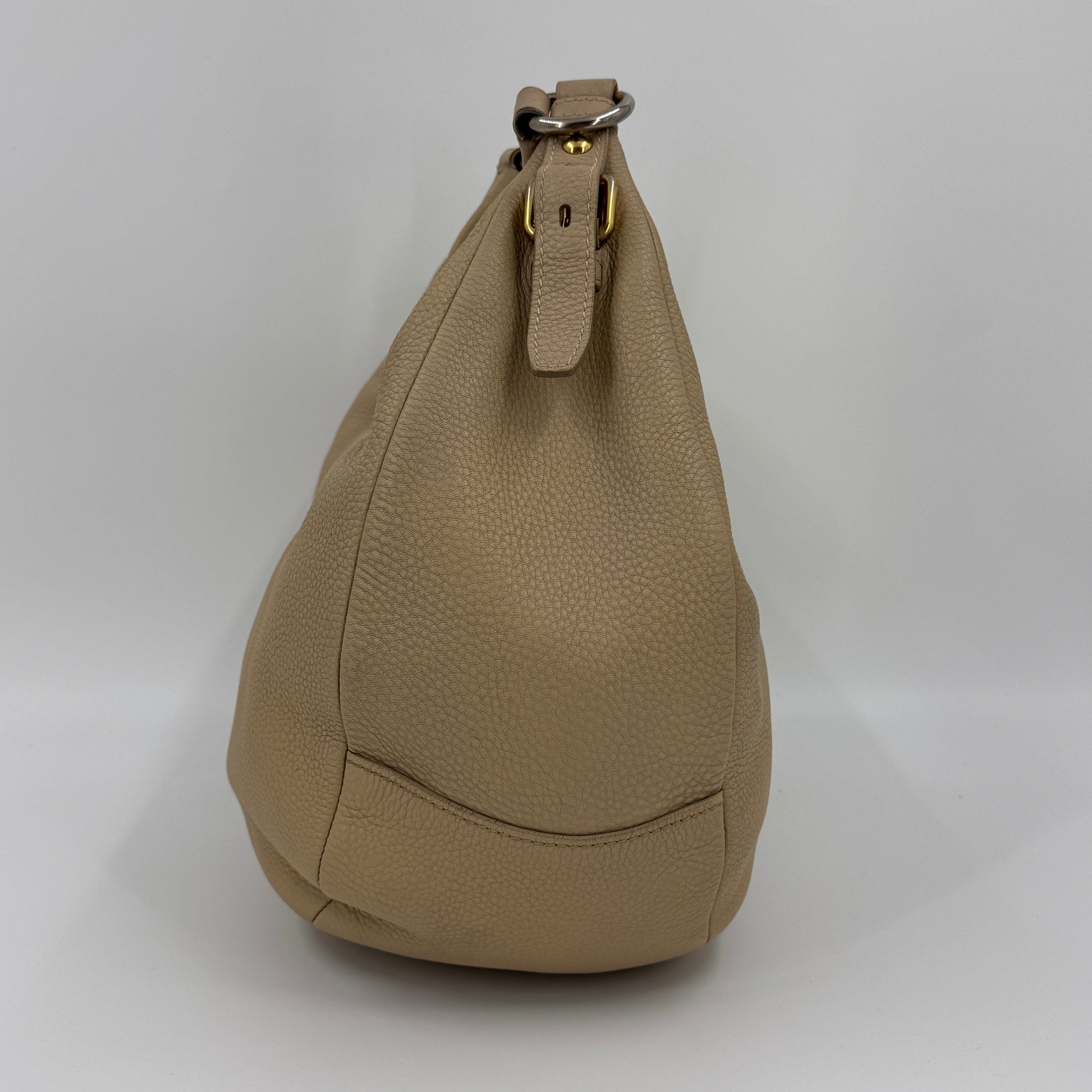 Vitello Daino Leather Hobo NJ