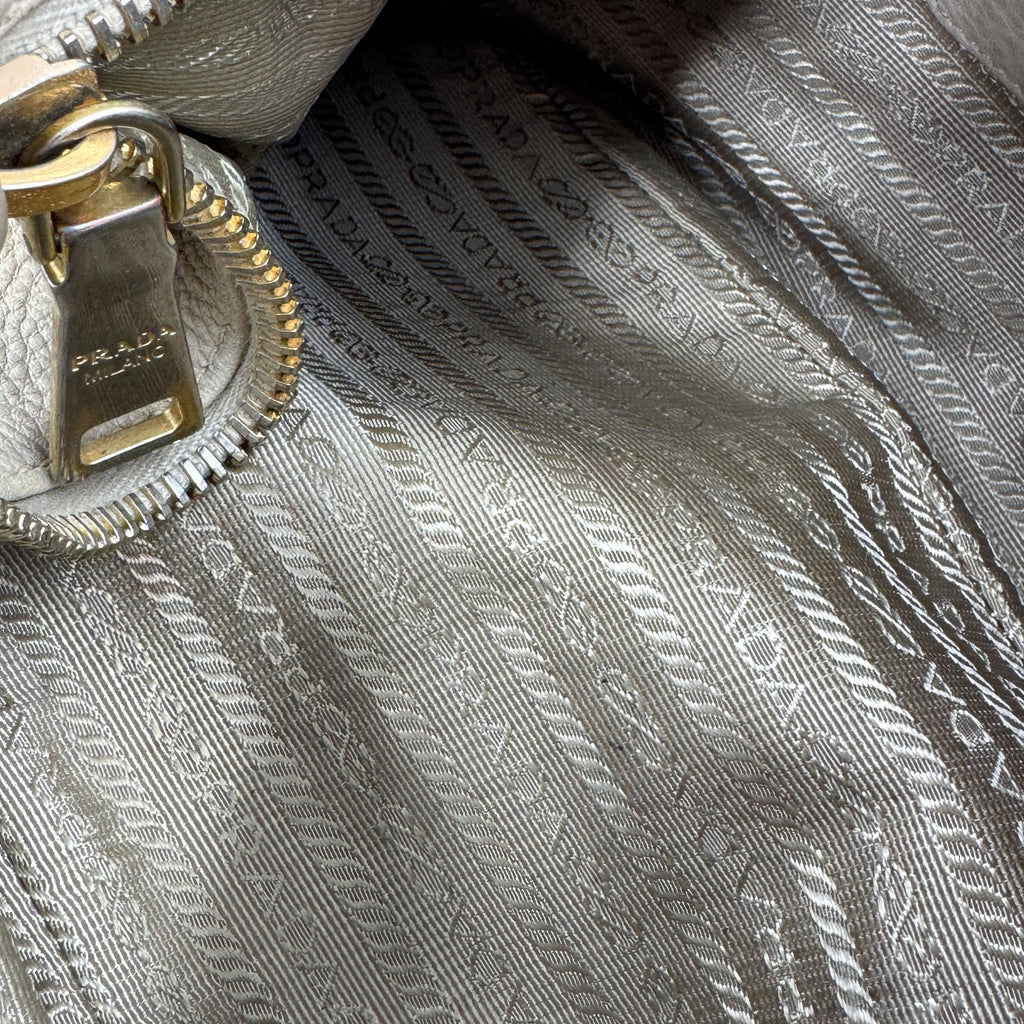 Vitello Daino Leather Hobo NJ