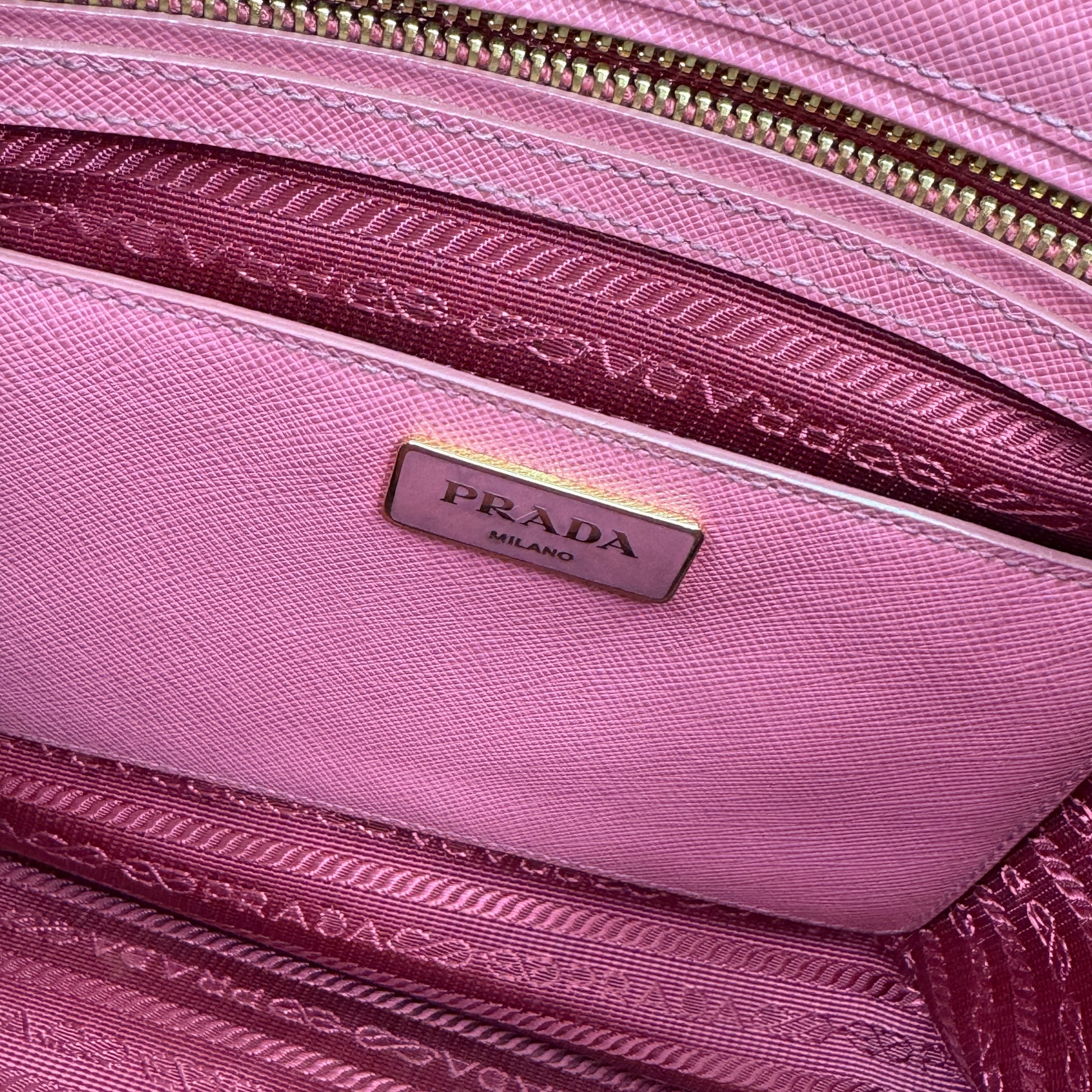 Large Saffiano Lux Galleria Double Zip Tote NJ