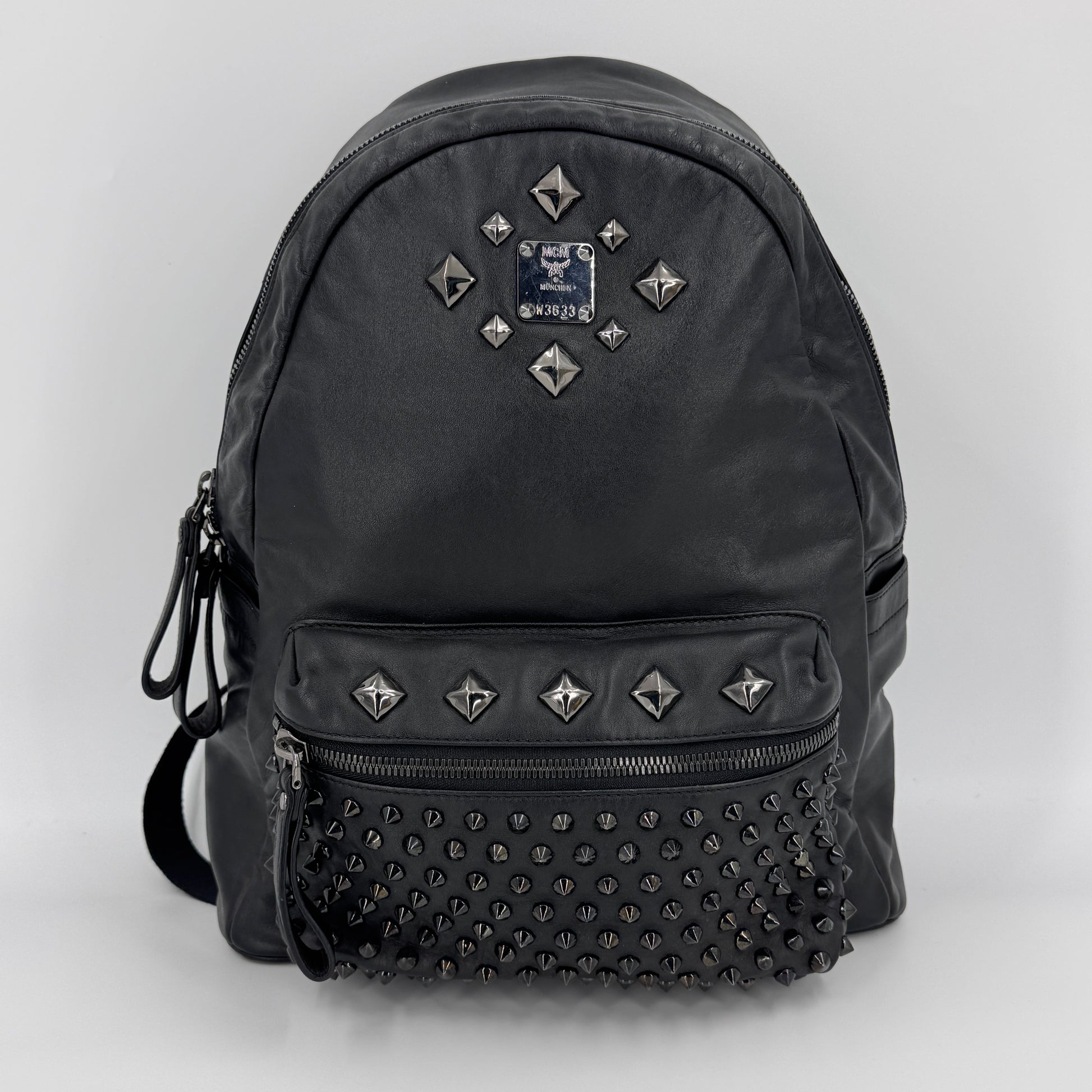 Calfskin Medium Studded Backpack Black NJ