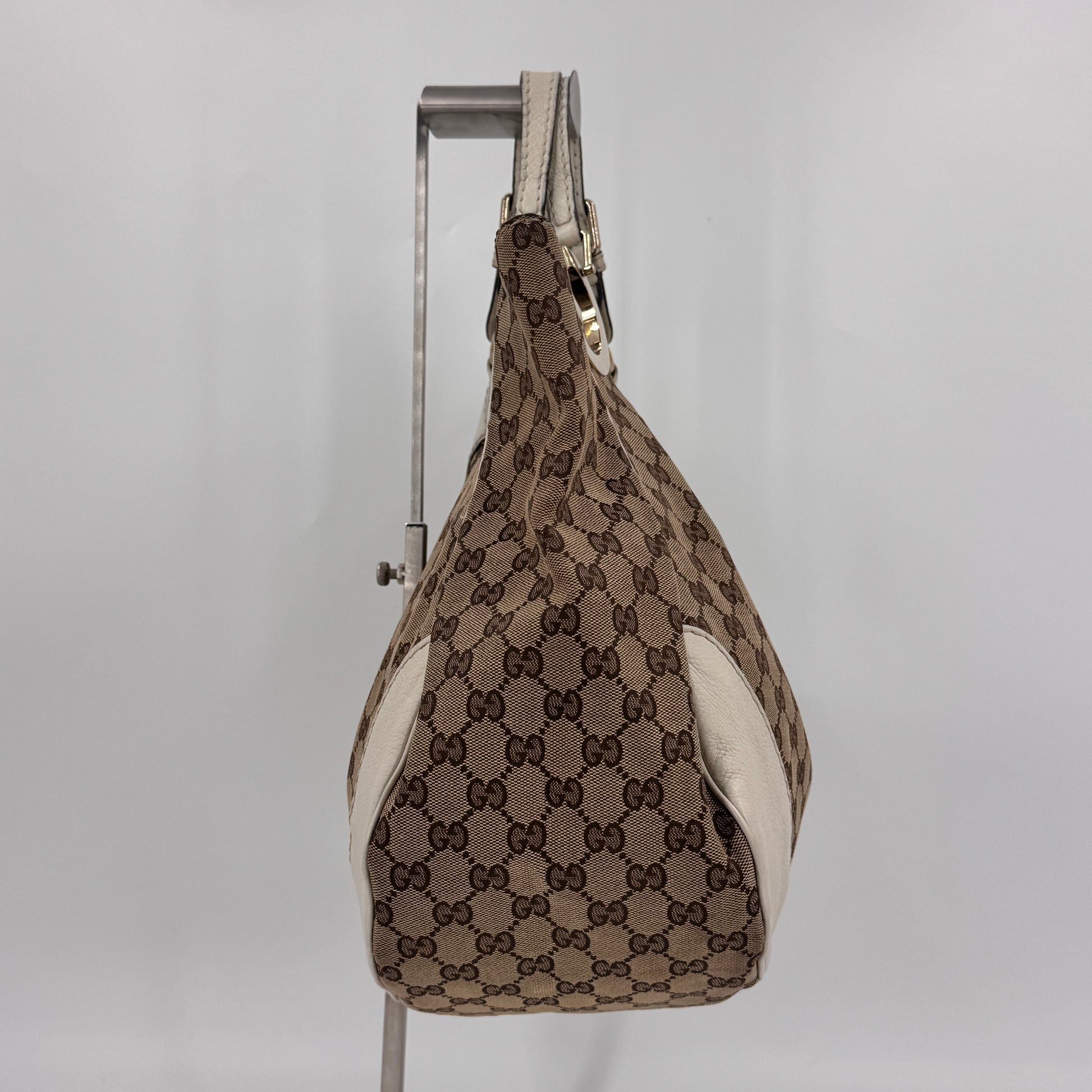 GG Canvas Large Charlotte Hobo NJ