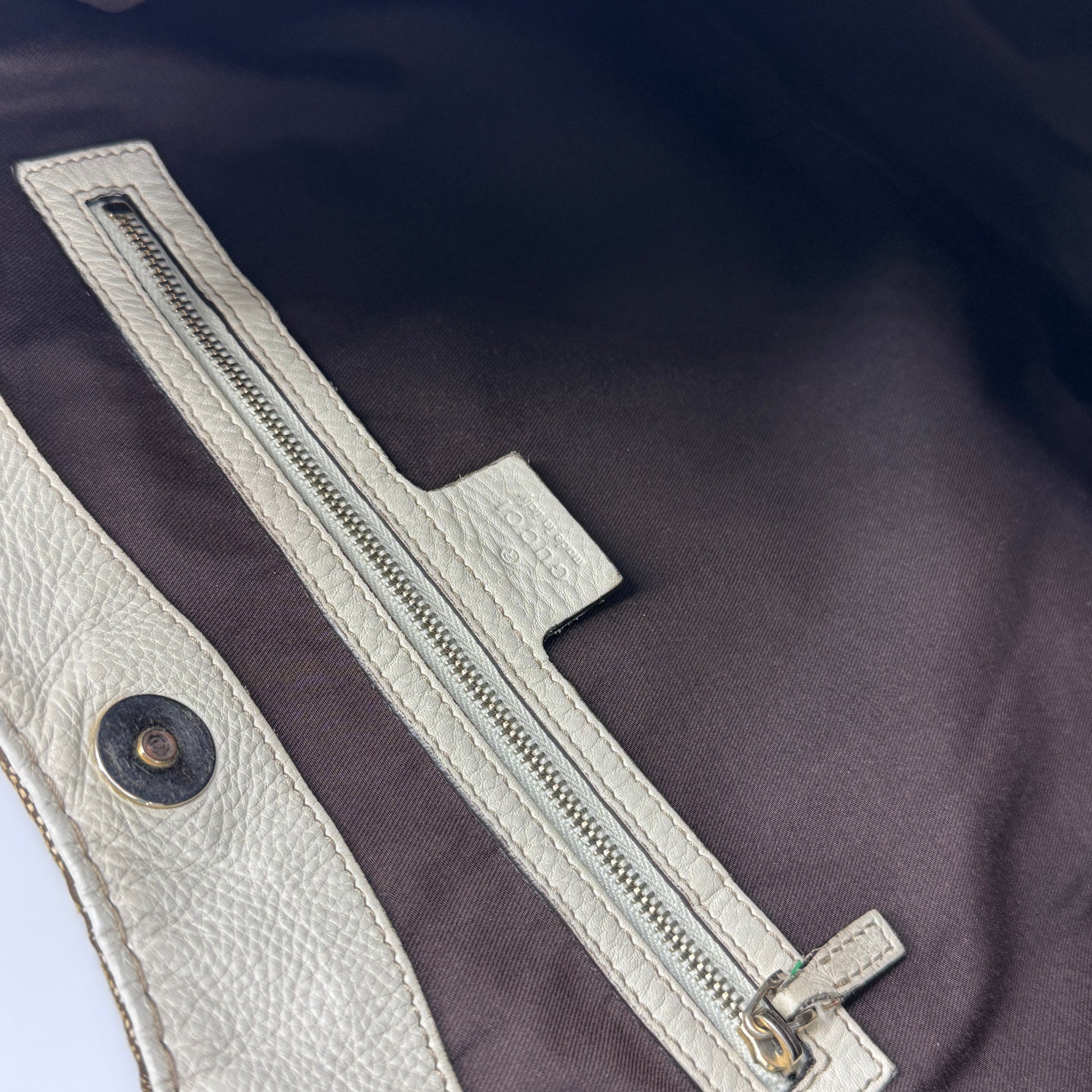 GG Canvas Large Charlotte Hobo NJ
