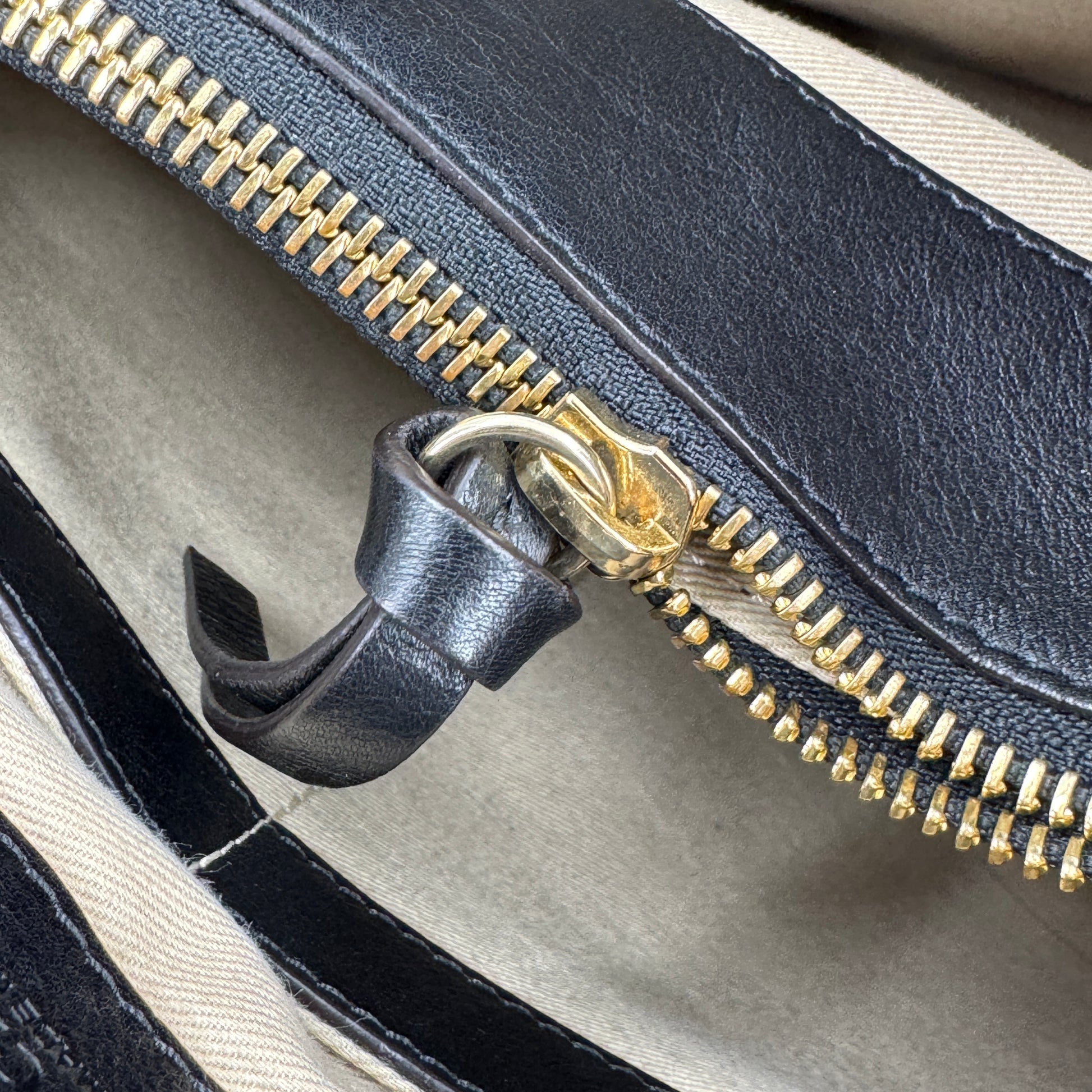 Calfskin Medium Faye Day Shoulder Bag Black NJ