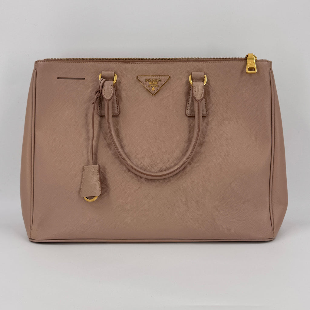 Saffiano Medium Galleria Double Zip Tote Cammeo NJ
