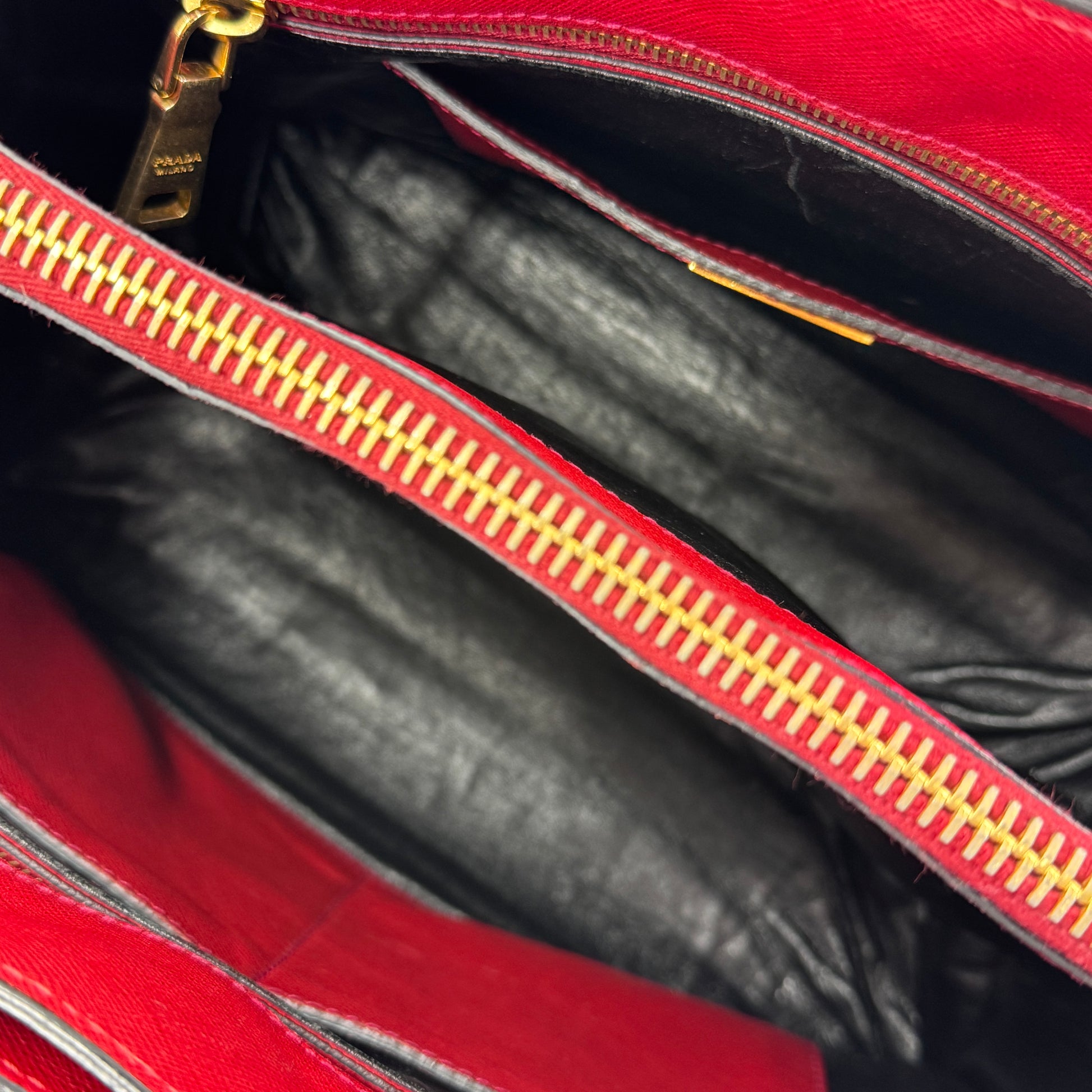 Saffiano Soft Triple Pocket Tote Rosso NJ