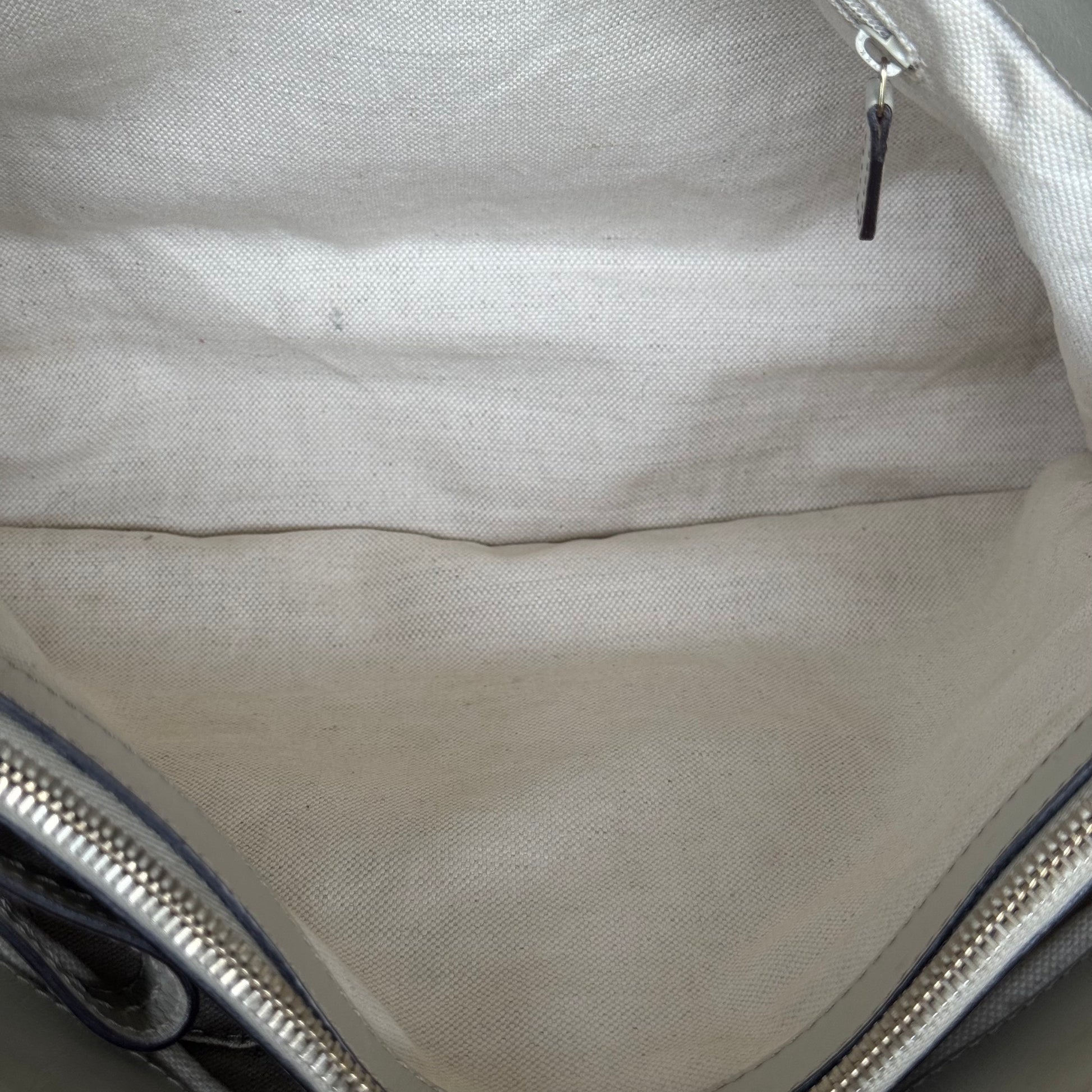 GG Canvas Medium Sukey Tote