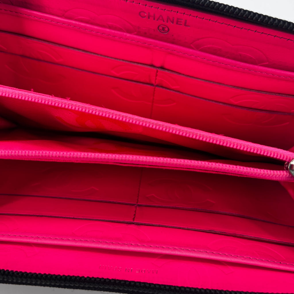Interlocking CC Logo Continental Wallet - twins