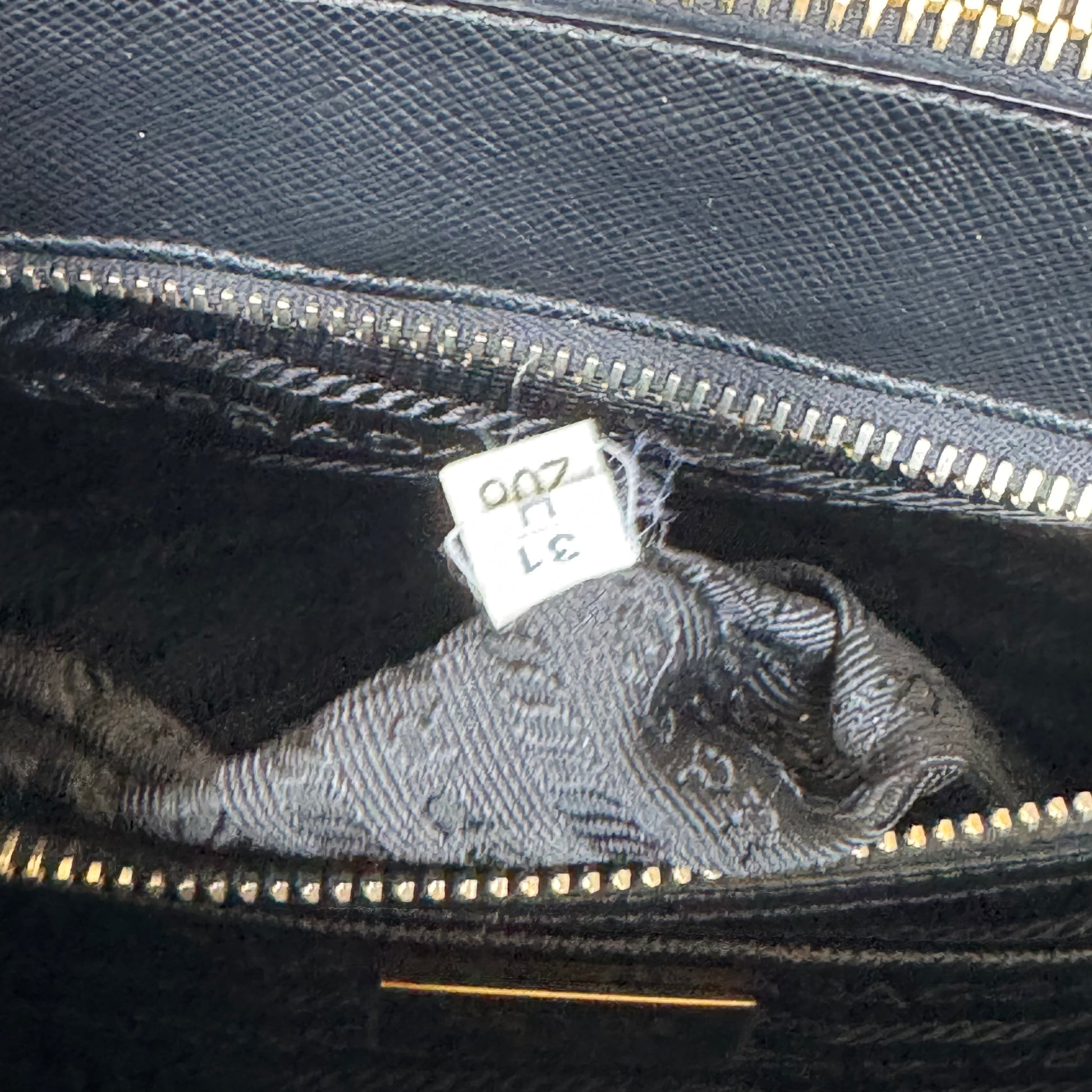 Galleria Double Zip Tote Saffiano Leather Medium