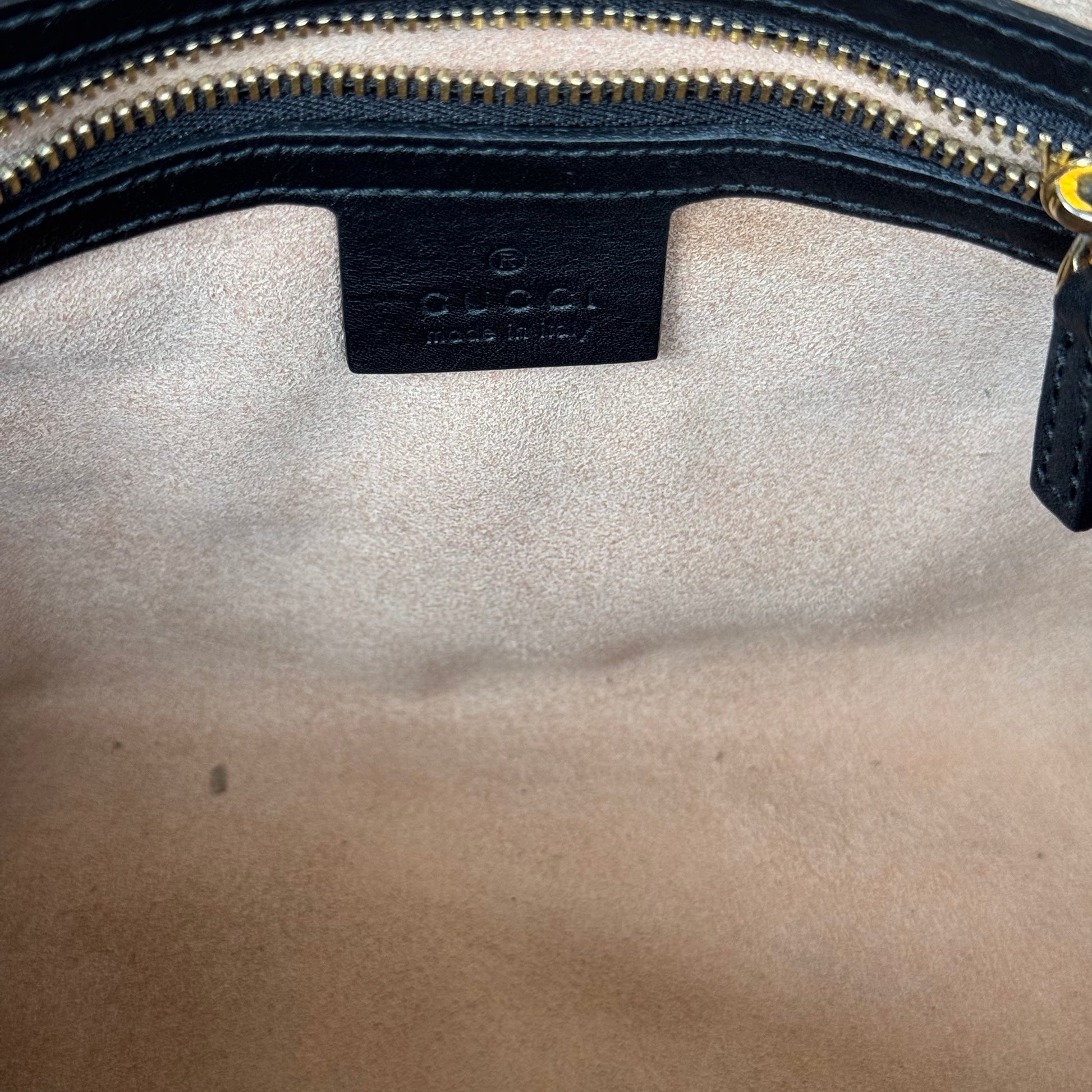 Signature Boston Bag Guccissima Leather Medium