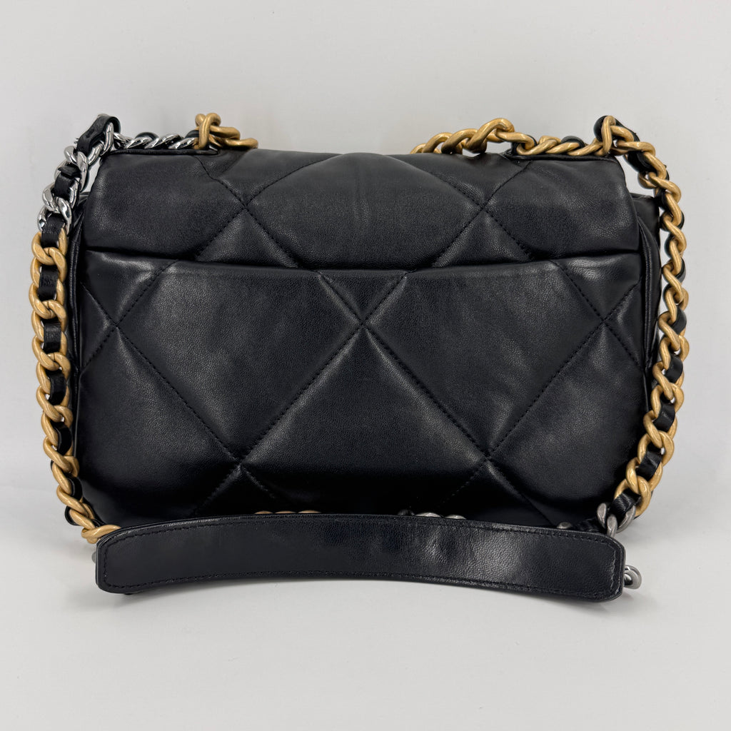 Goatskin Quilted Medium Chanel 19 Flap Black NJ