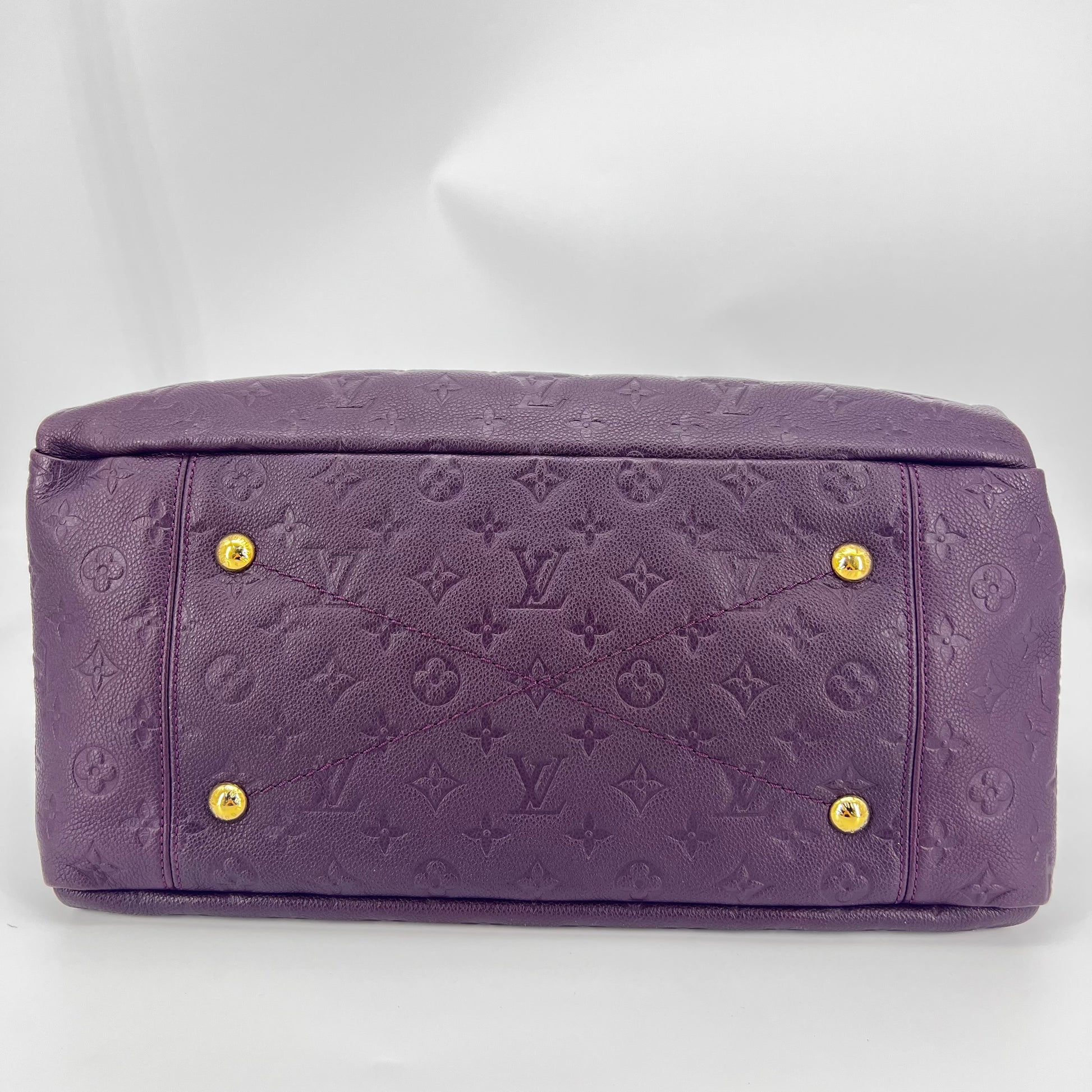 Artsy Handbag Monogram Empreinte Leather MM - twins
