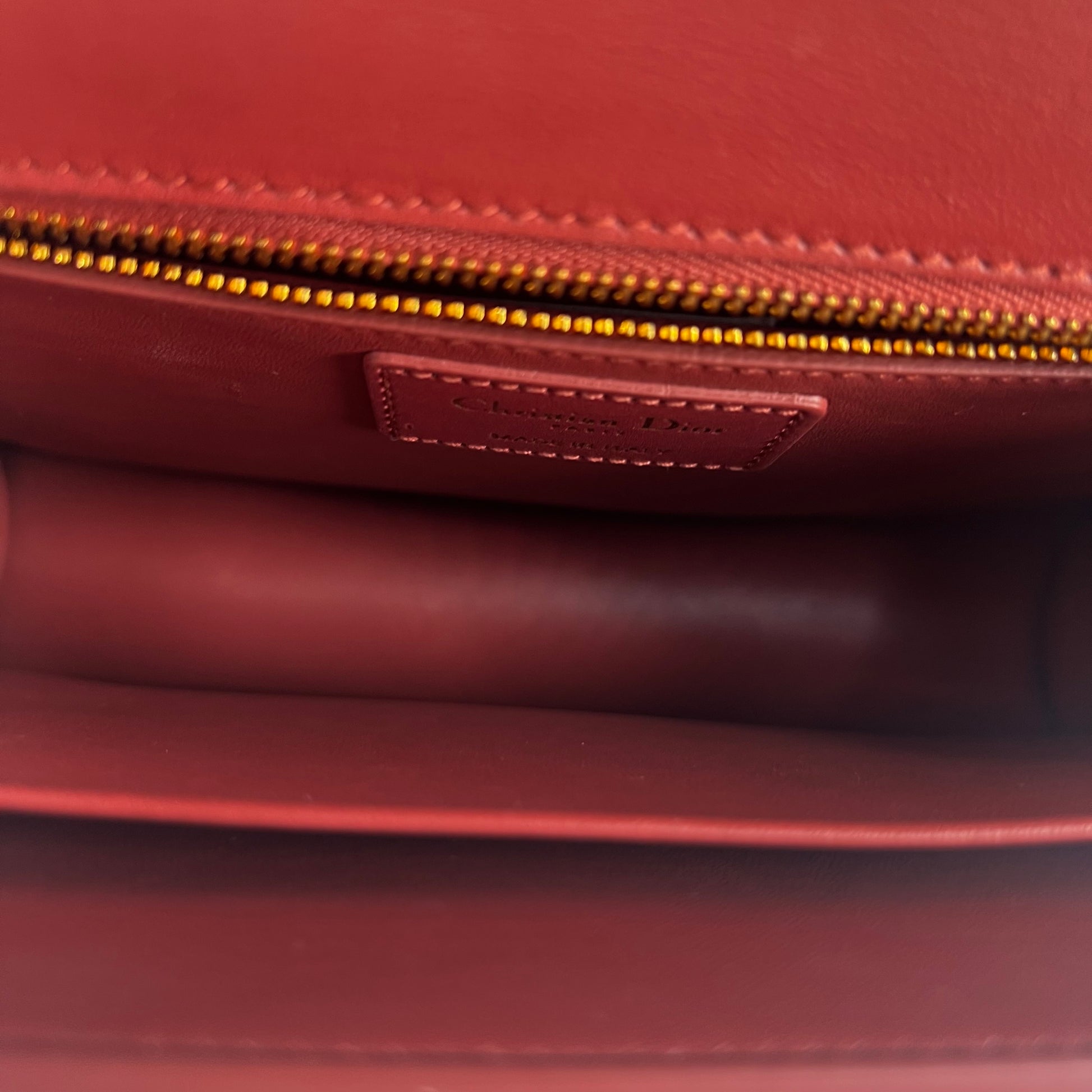 30 Montaigne Flap Bag Gradient Leather - twins
