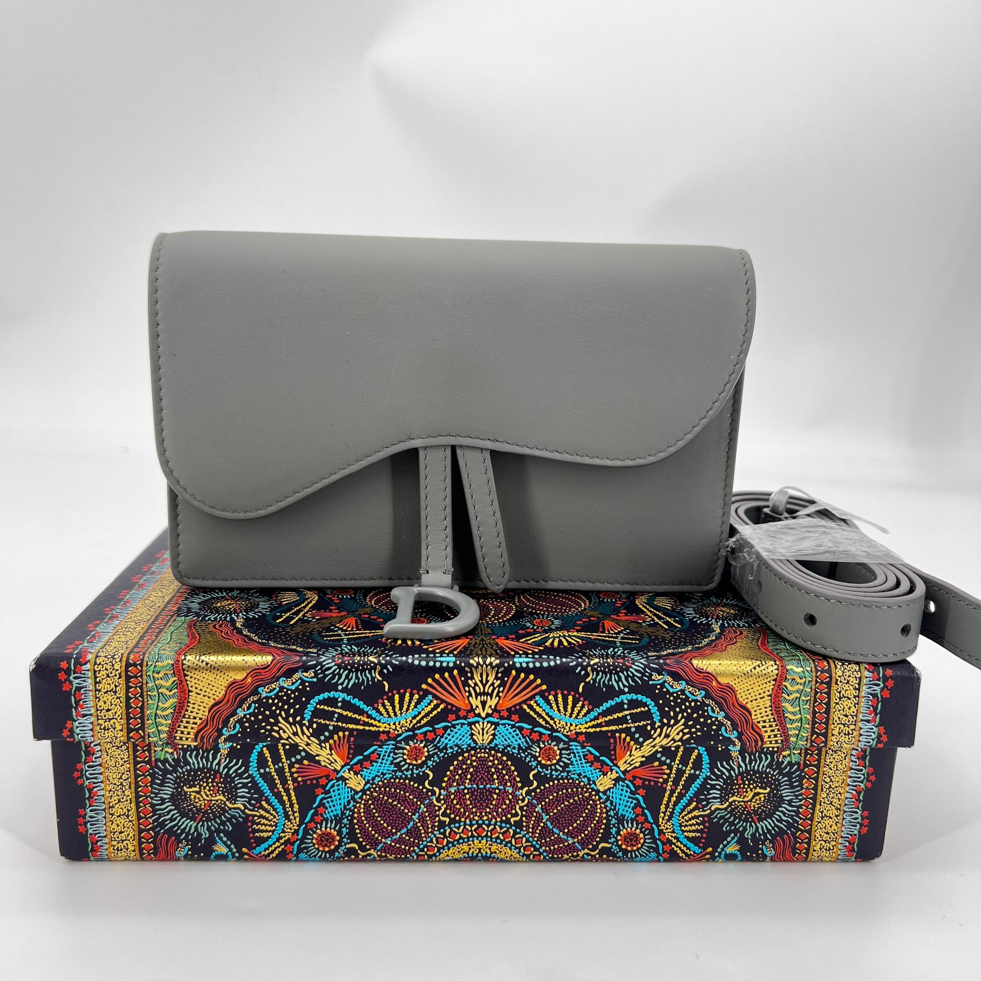 Ultra Matte Saddle Nano Pouch Leather - twins