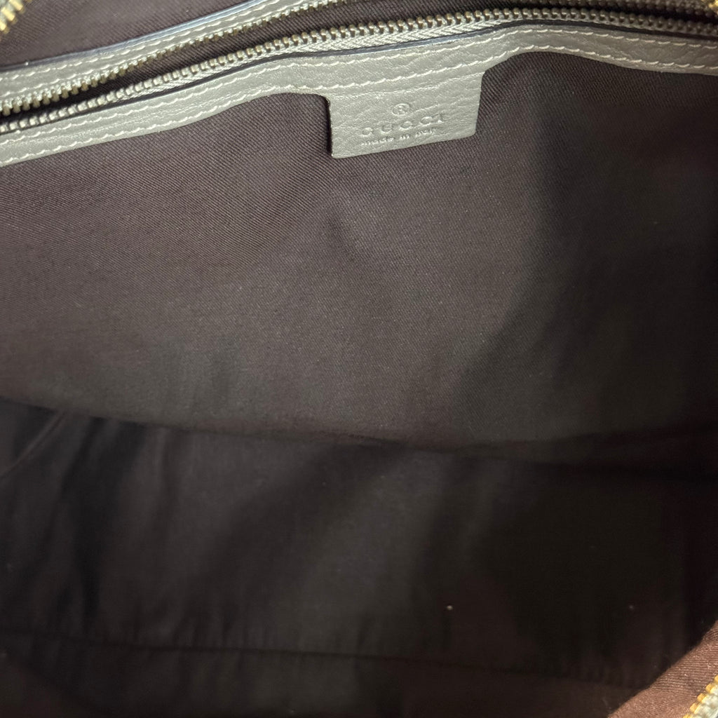 GG Signature Medium Jockey Hobo