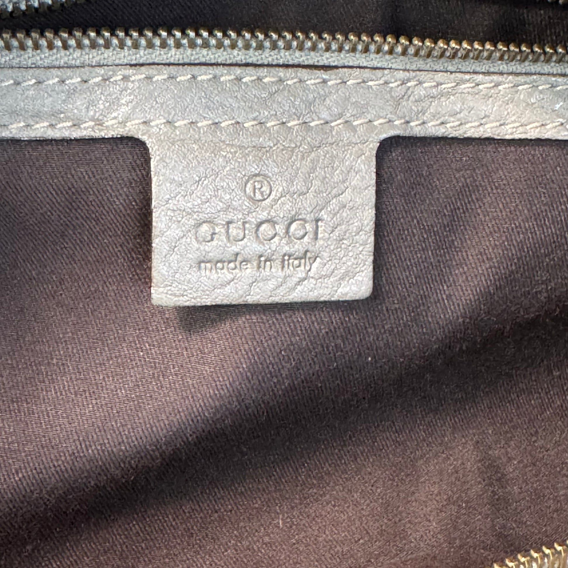GG Signature Medium Jockey Hobo