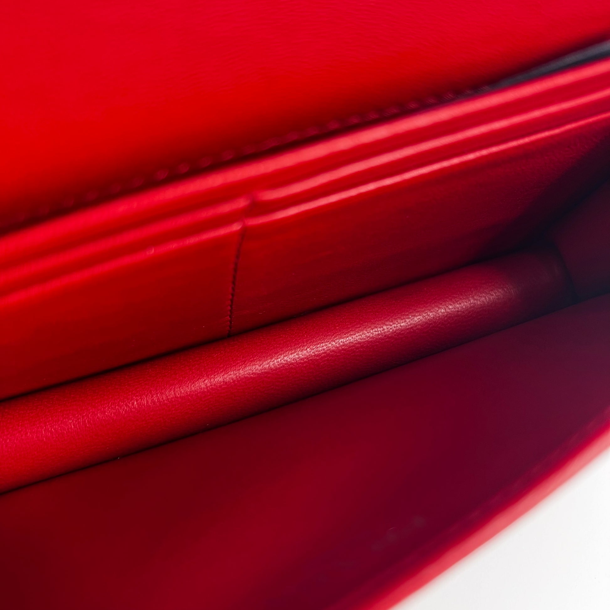 Chain Wallet Crossbody Nappa Gaufre Twins