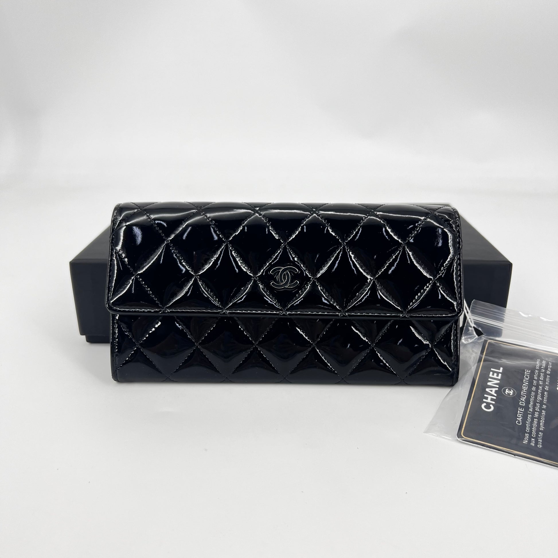 CC Gusset Flap Wallet Quilted Patent Long Twins