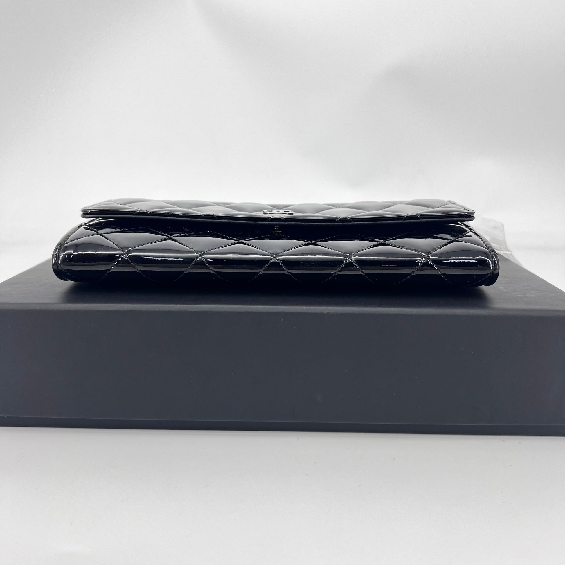 CC Gusset Flap Wallet Quilted Patent Long Twins