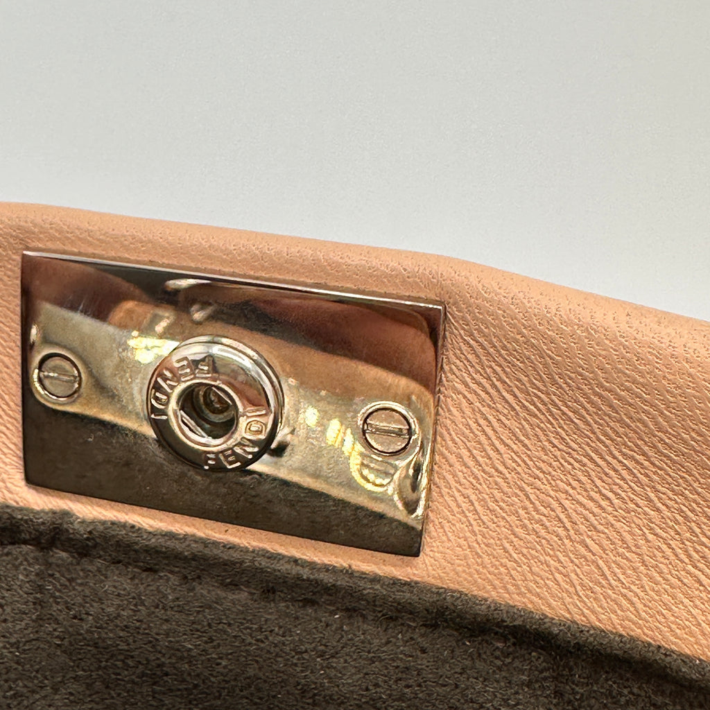 Peekaboo Micro