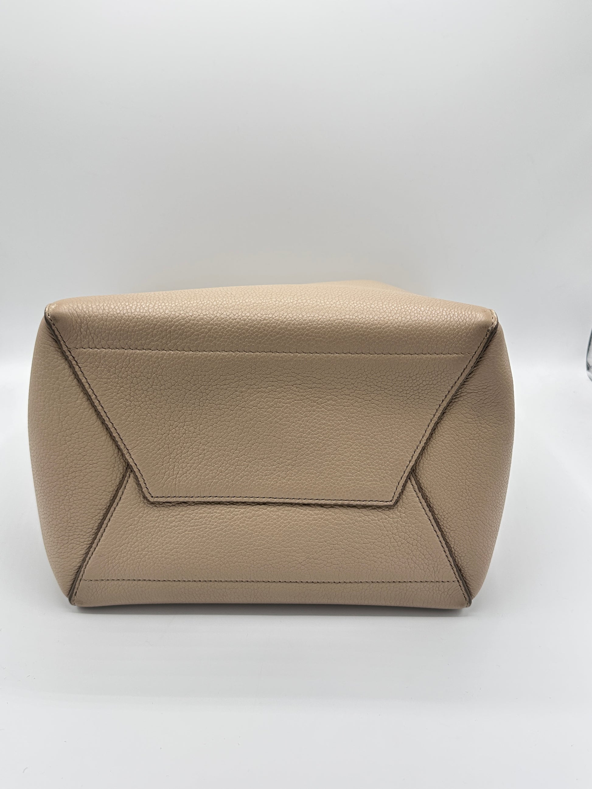 Twisted Cabas Tote Leather