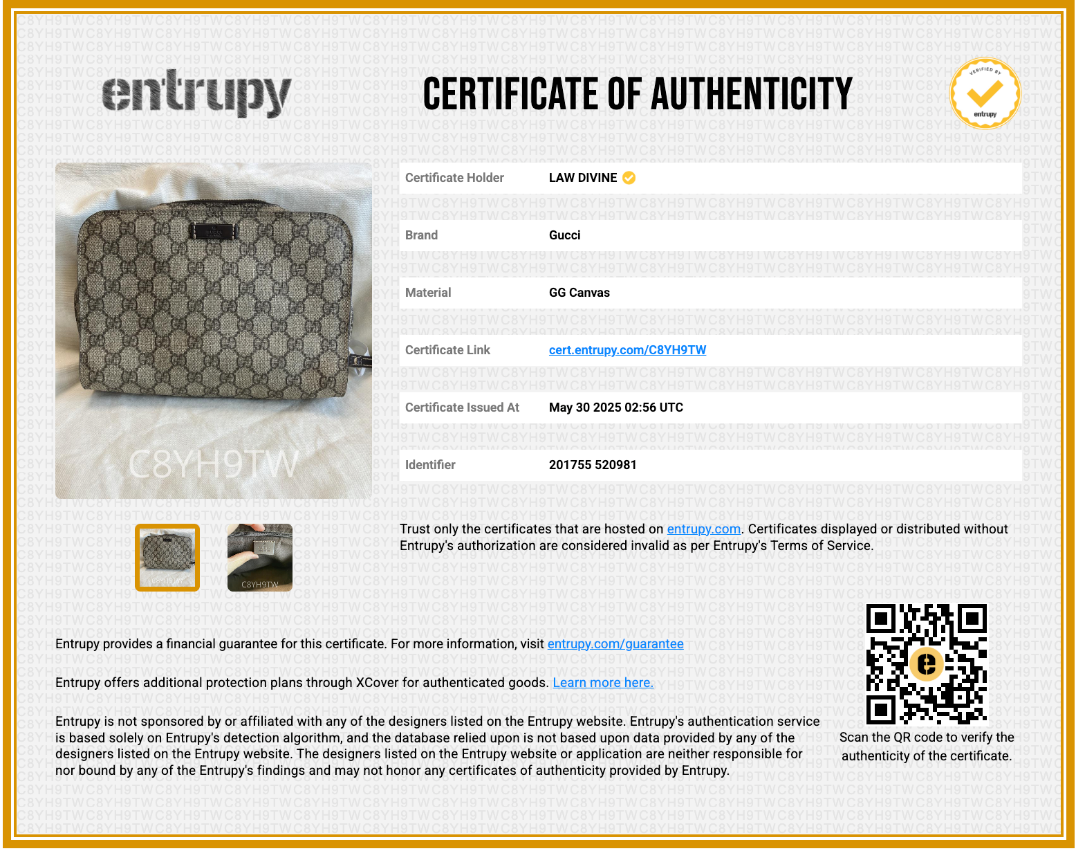 GG Supreme Clutch Bag