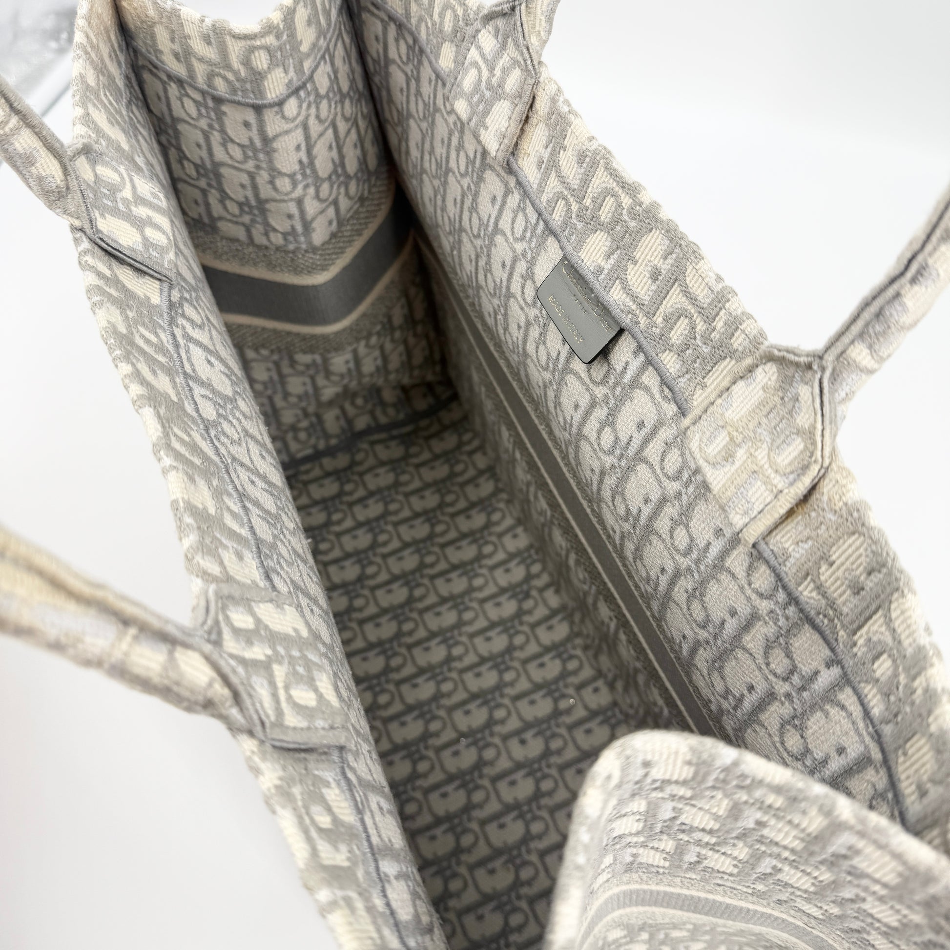 Oblique Large Book Tote Grey NJ