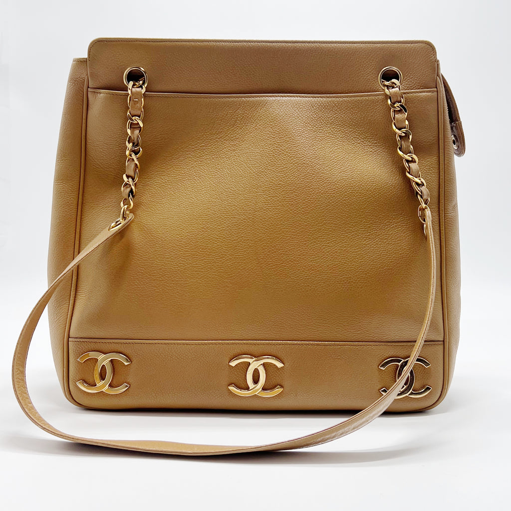 Vintage Caviar 6cc Shoulder Bag