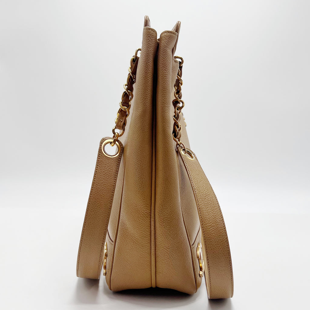Vintage Caviar 6cc Shoulder Bag