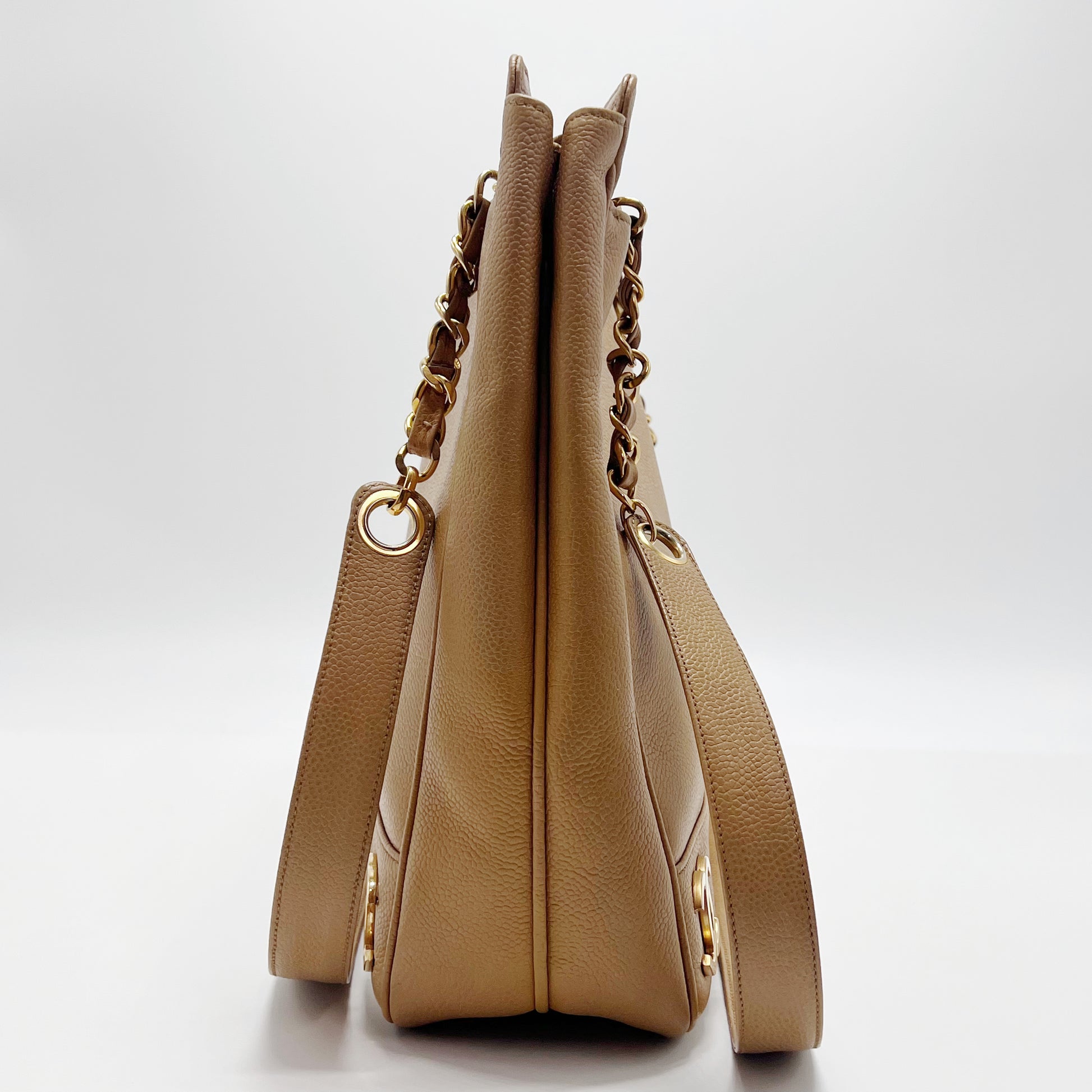 Vintage Caviar 6cc Shoulder Bag