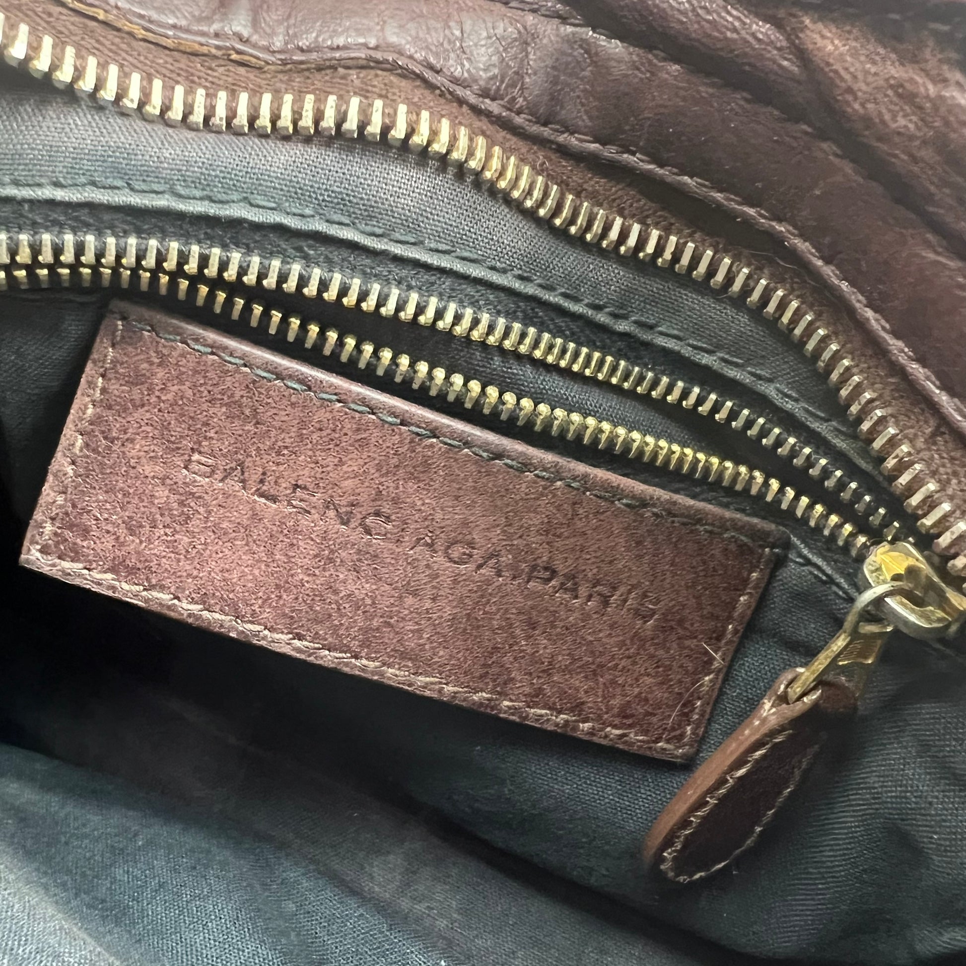 Metallic Edge Hardware Mini City Bag Burgundy twins