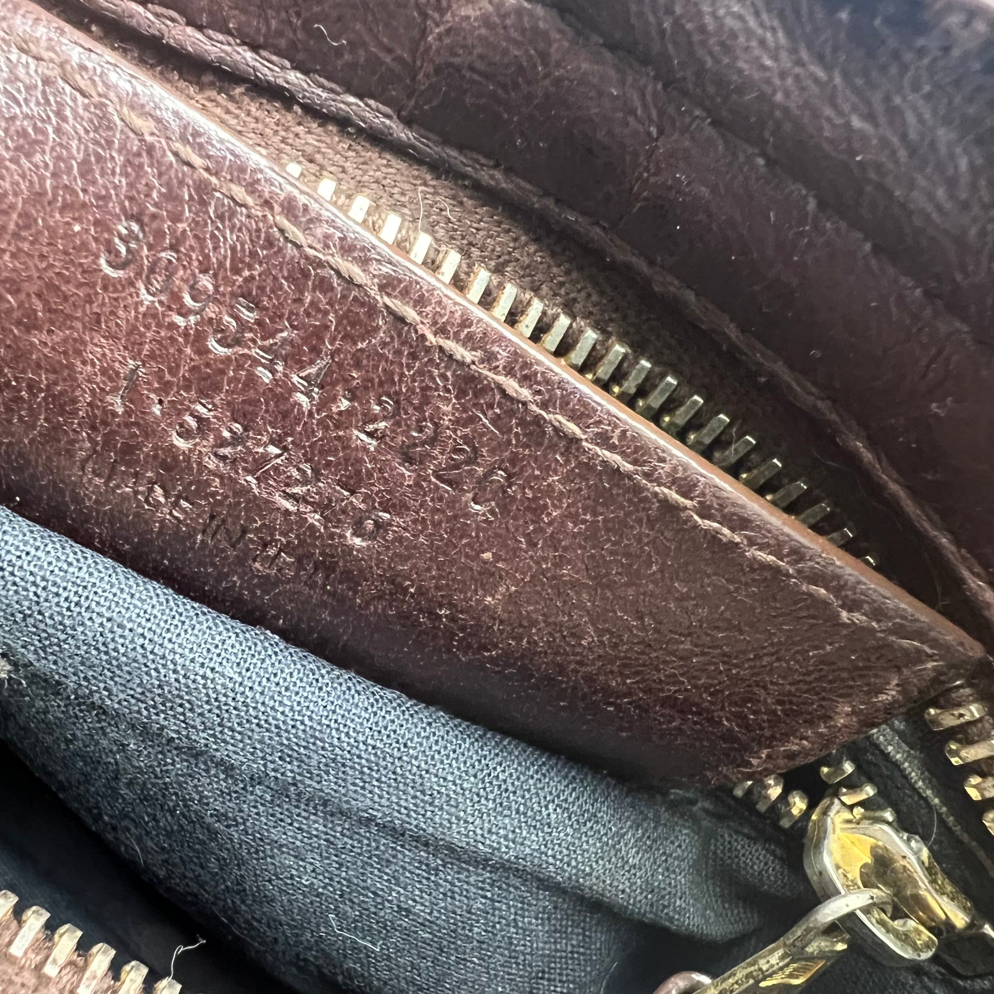 Metallic Edge Hardware Mini City Bag Burgundy twins