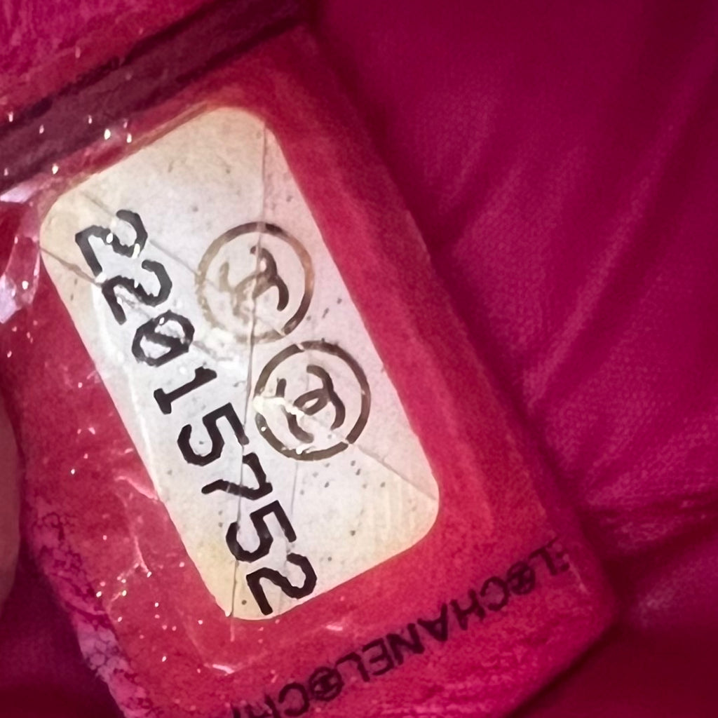 Caviar Quilted Small Cosmetic Case Fuchsia twins