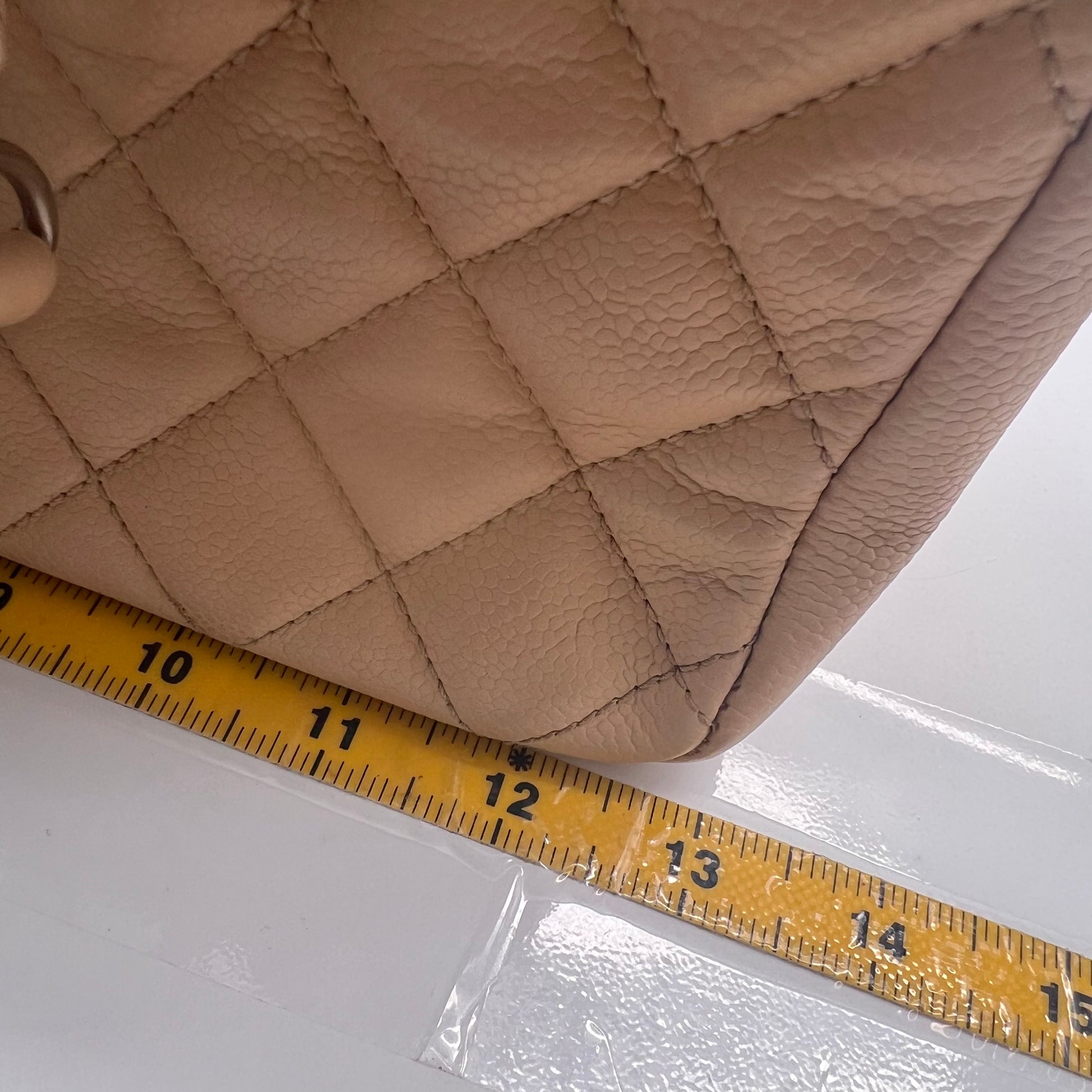 Caviar Quilted Grand Shopping Tote GST Beige Clair