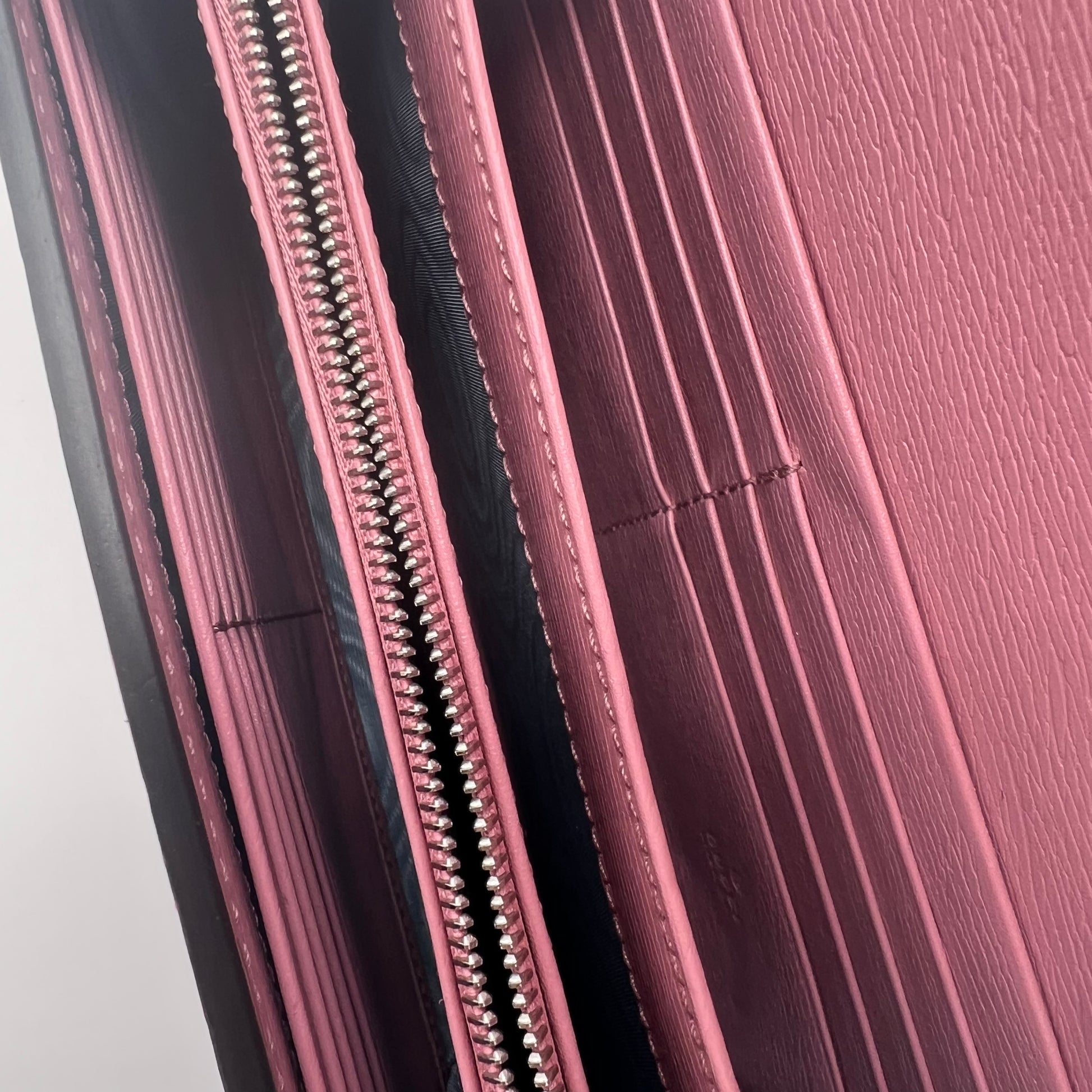 Limited Edition Pink Textured Leather Valentines Day Dionysus Super Mini Shoulder Bag twins