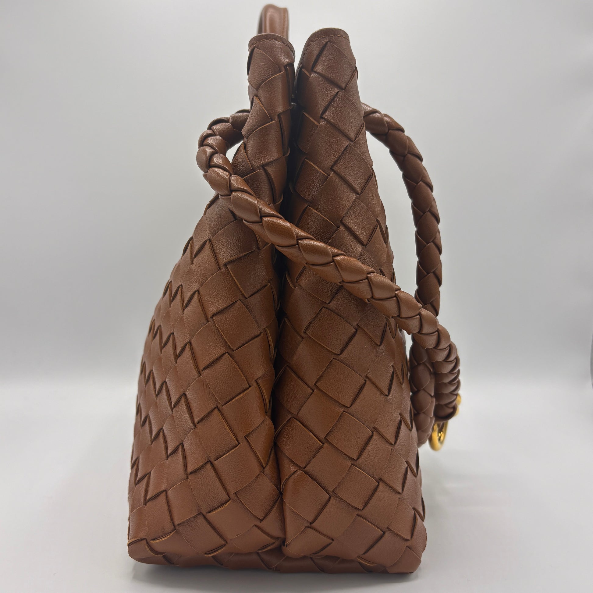 Andiamo Top Handle Bag Intrecciato Nappa Medium