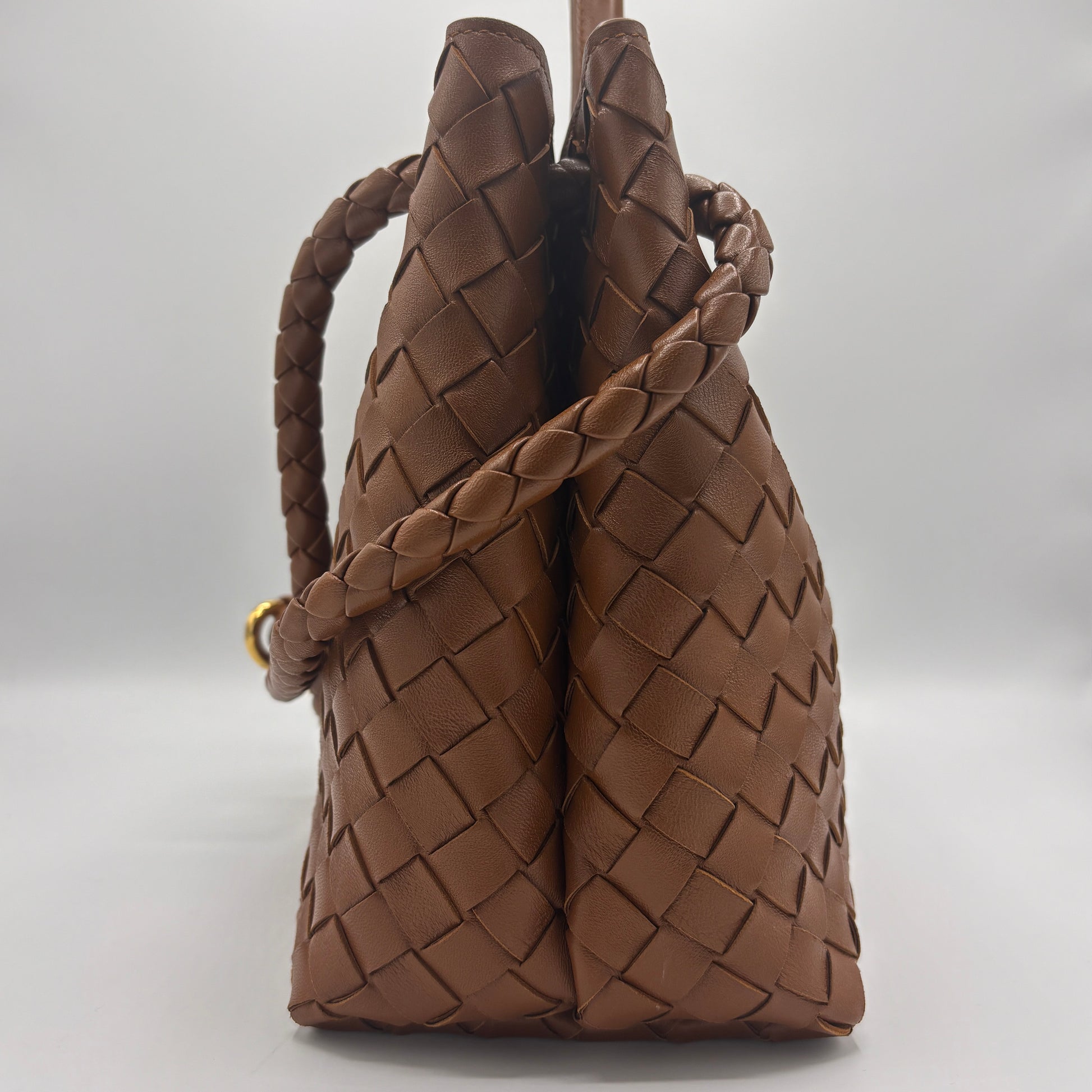Andiamo Top Handle Bag Intrecciato Nappa Medium